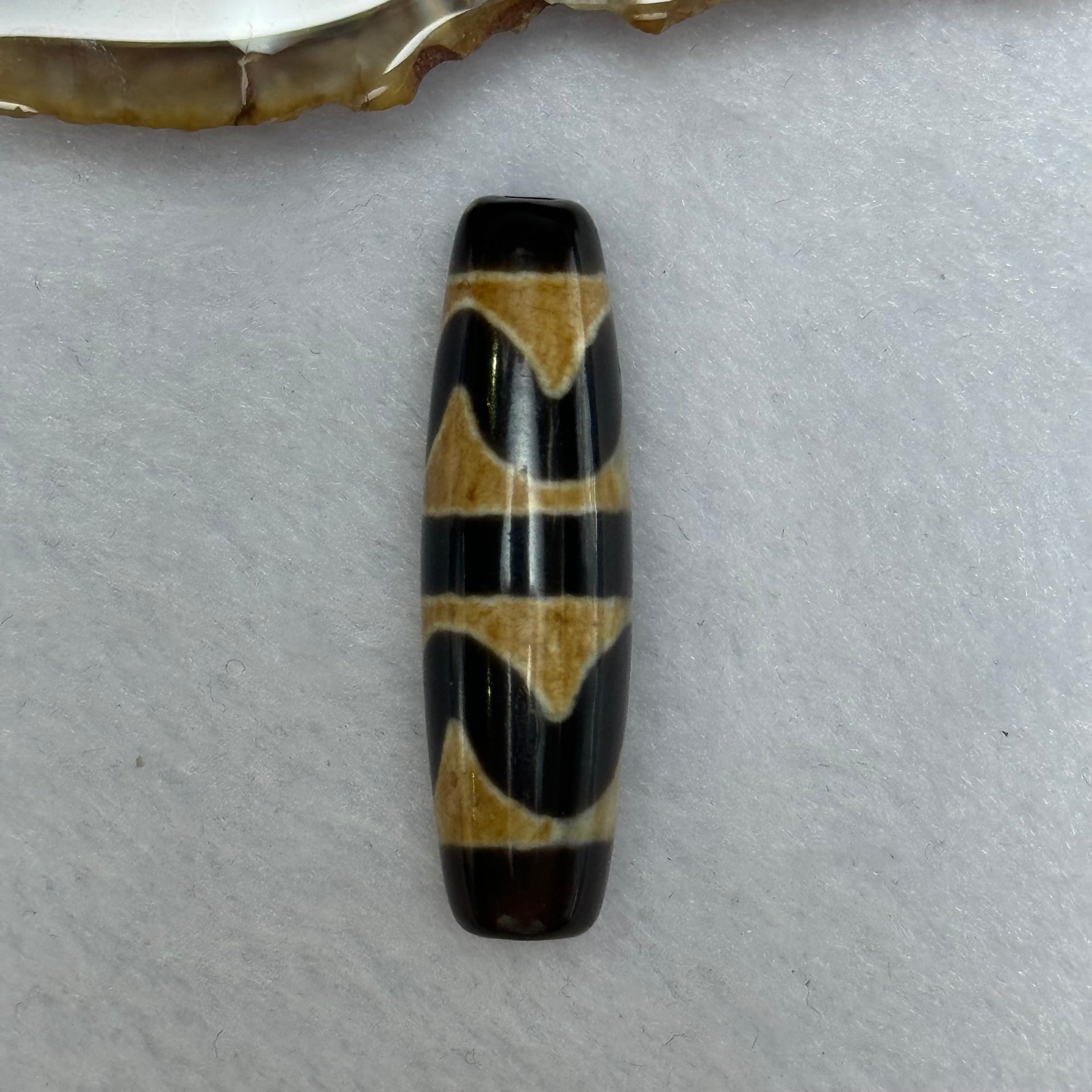 Natural Powerful Tibetan Old Oily Agate Double Tiger Tooth Daluo Dzi Bead Heavenly Master (Tian Zhu) 虎呀天诛 7.20g 38.7 by 11.2mm - Huangs Jadeite and Jewelry Pte Ltd