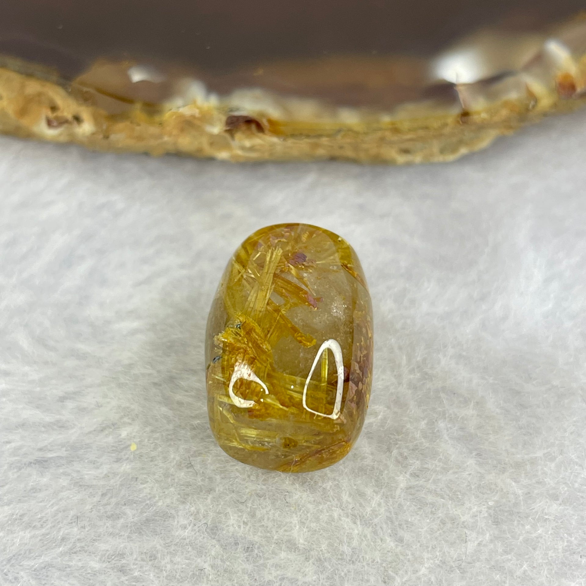 Good Grade Natural Golden Rutilated Quartz Crystal Lulu Tong Barrel 天然金顺发晶水晶露露通桶 
4.85g 16.4 by 12.7mm - Huangs Jadeite and Jewelry Pte Ltd