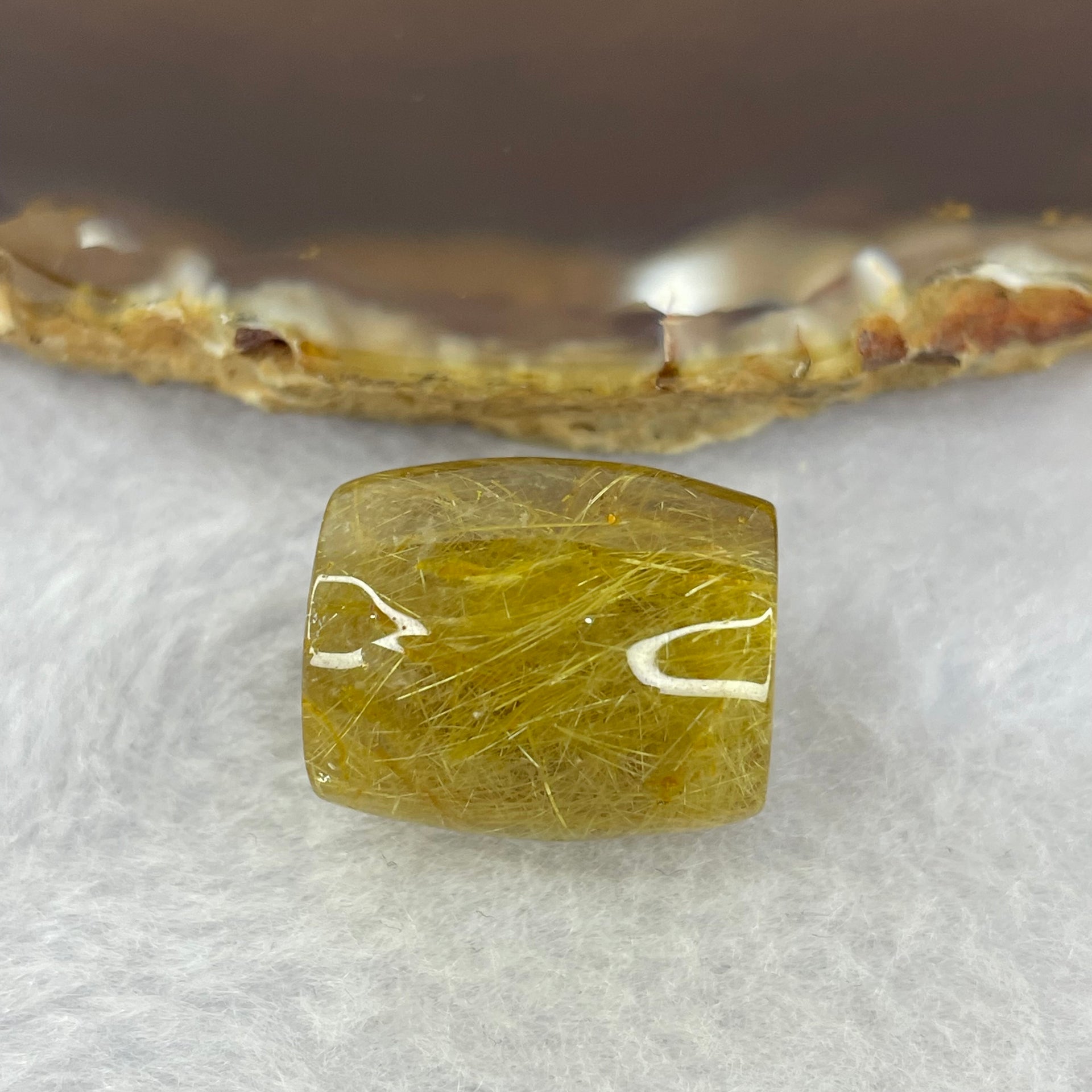 Good Grade Natural Golden Rutilated Quartz Crystal Lulu Tong Barrel 天然金发晶水晶露露通桶 
8.52g 18.7 by 15.9mm - Huangs Jadeite and Jewelry Pte Ltd