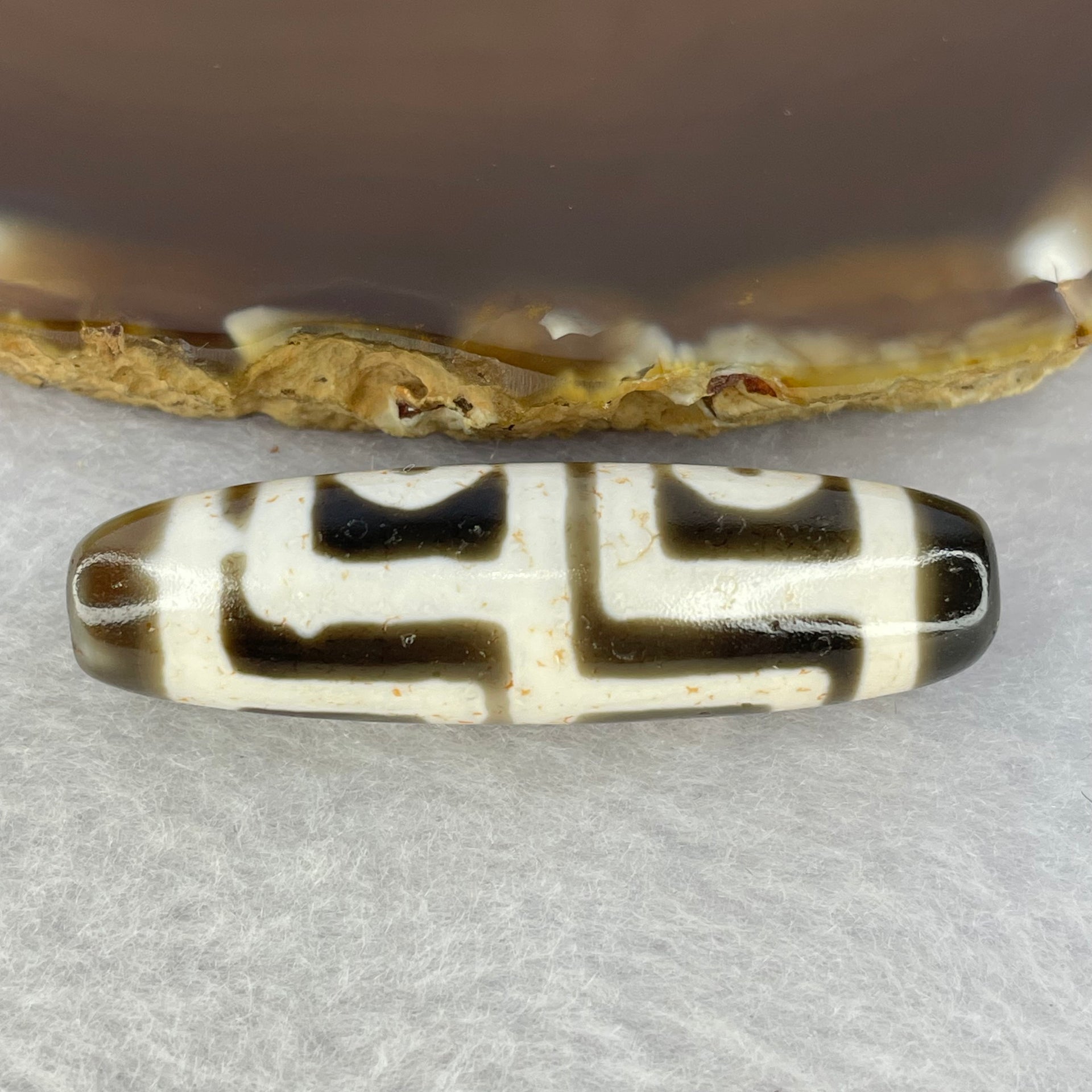 Natural Powerful Tibetan Old Oily Agate 4 Eyes Dzi Bead Heavenly Master (Tian Zhu) 四眼天诛 11.90g 46.0 by 13.0 mm - Huangs Jadeite and Jewelry Pte Ltd