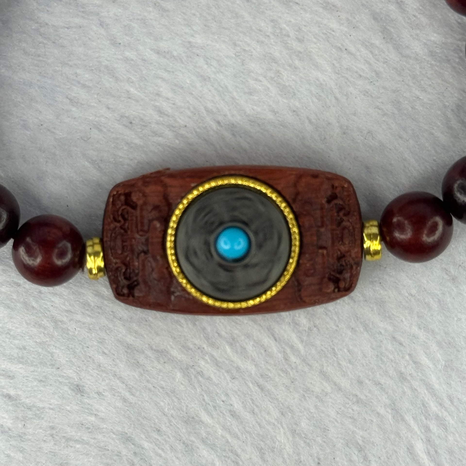 Natural Blood Zitan Beads with Rotating Turquoise Om Mani Padme Hum Powerful Mantra Bracelet 天然血檀木旋转唵嘛呢叭咪吽手链 10.71g 15cm 8.4mm 18 Beads / 30.1 by 17.4 by 6.4mm (Slight Crack) - Huangs Jadeite and Jewelry Pte Ltd