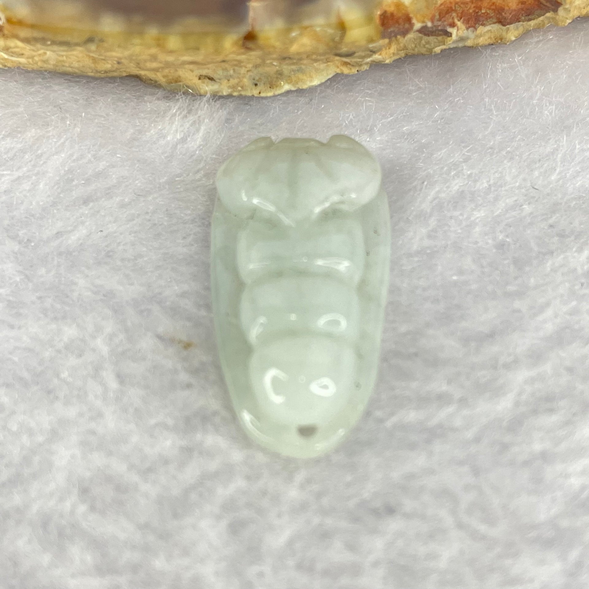 Type A Green Pea Pod Jadeite 3.24g 12.4 by 24.2 by 5.9mm - Huangs Jadeite and Jewelry Pte Ltd