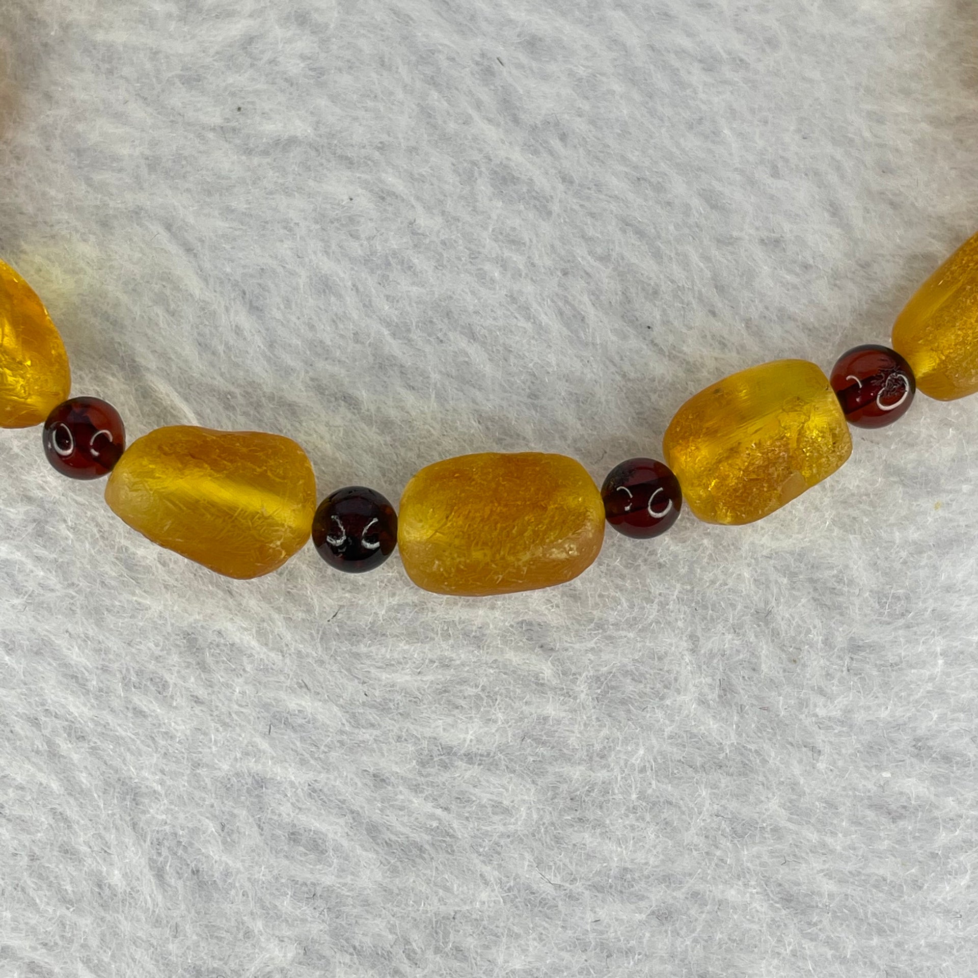 Natural Amber 琥珀 Beads Bracelet  5.25g 7.6 mm 12 Beads - Huangs Jadeite and Jewelry Pte Ltd