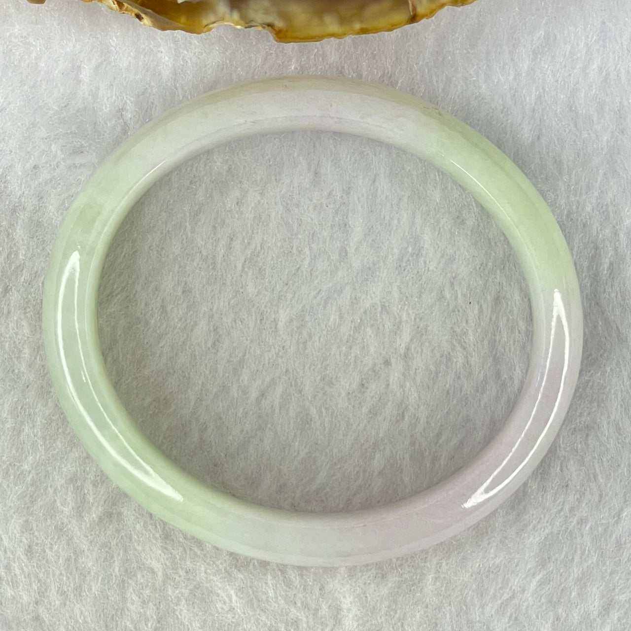 Type A Green and Lavender Oval Jadeite Bangle Internal Diameter 52.1mm 29.82g 10.9 by 6.5mm (Close to Perfect)