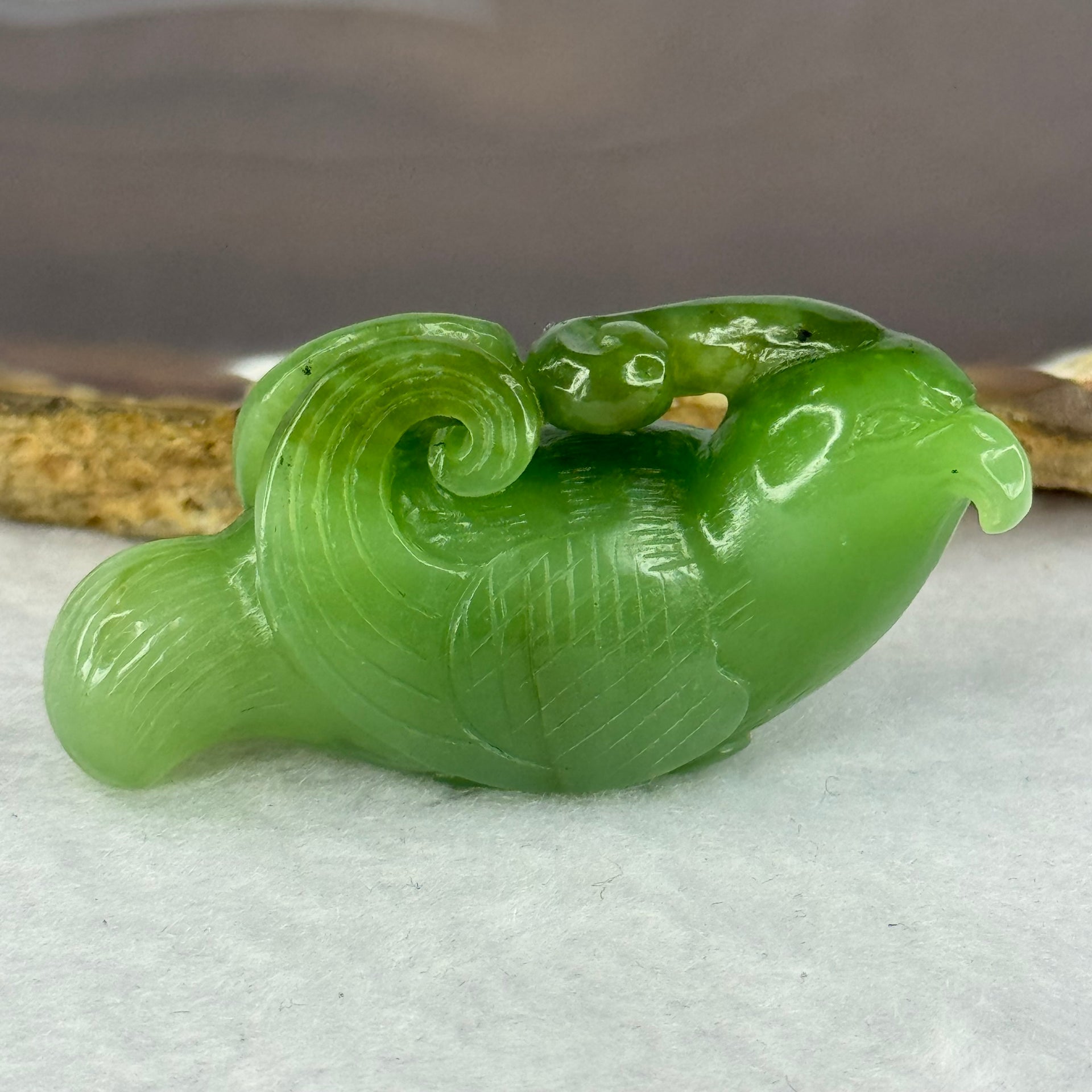 Natural Bright Green Nephrite Bird Display 28.05g 50.9 by 17.8 by 25.6mm - Huangs Jadeite and Jewelry Pte Ltd