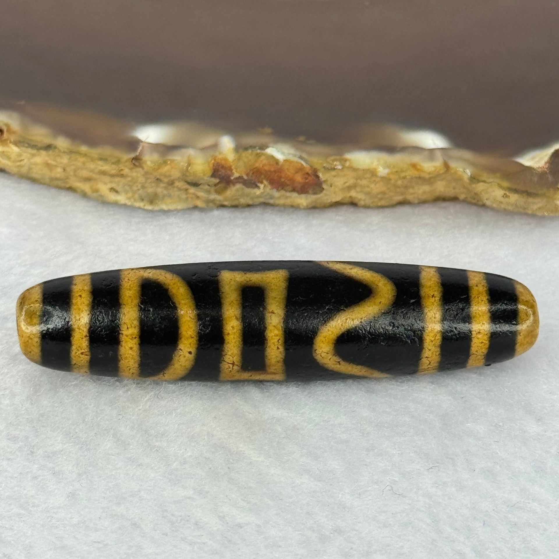 Natural Powerful Tibetan Agate 1 Eye Sky Door Dzi Bead Heavenly Master (Tian Zhu) 一眼天诛 15.31g 57.2 by 13.1mm - Huangs Jadeite and Jewelry Pte Ltd