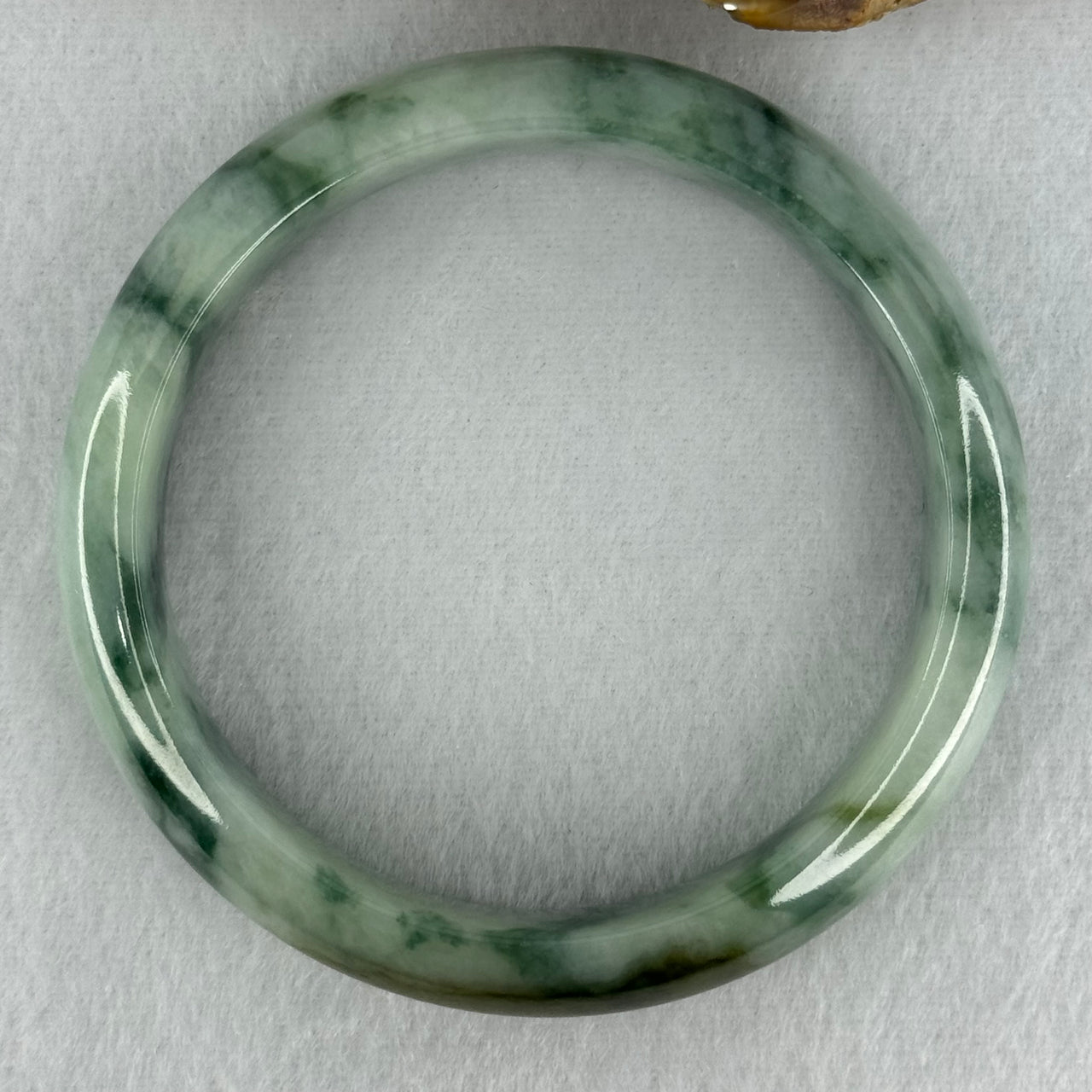 Type A Light Green with Dark Green Piao and Brown Patch Jadeite Bangle Internal Diameter 58.7mm 65.92g 14.9 by 8.5mm (Slight Internal Lines)