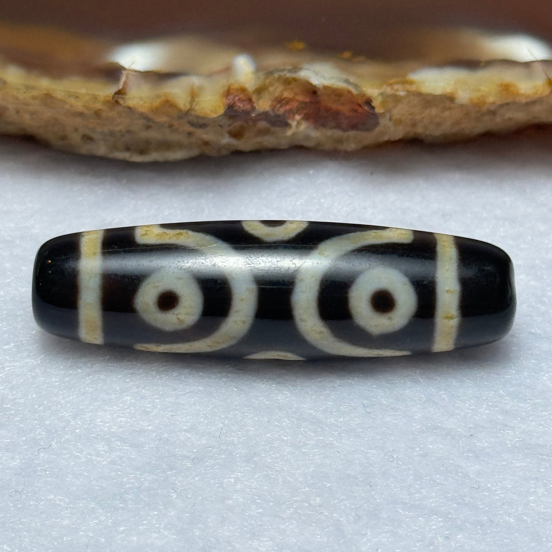 Natural Powerful Tibetan Old Oily Agate 6 Eyes Dzi Bead Heavenly Master (Tian Zhu) 六眼天诛 7.19g 38.1 by 11.1mm - Huangs Jadeite and Jewelry Pte Ltd