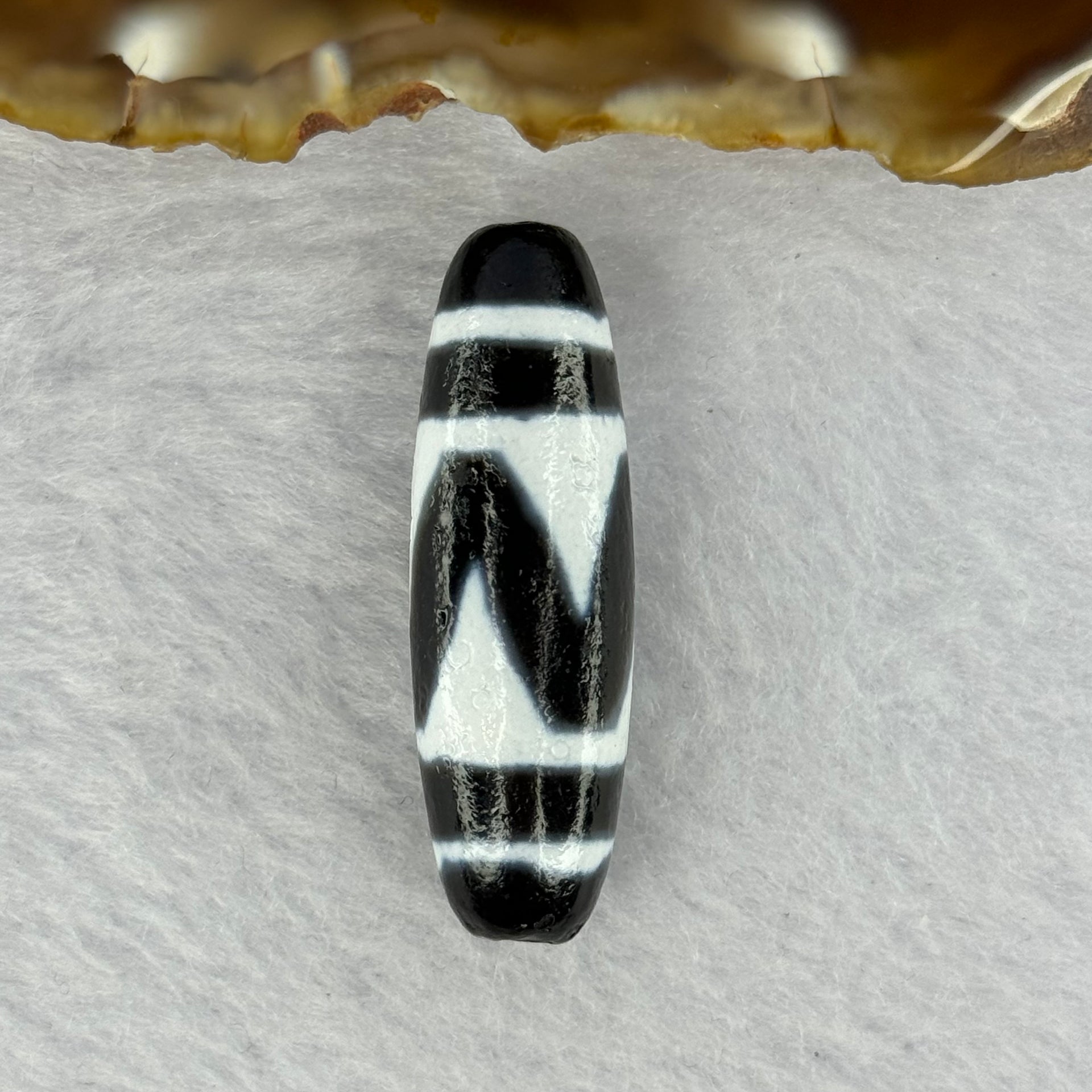 Natural Powerful Tibetan Old Oily Agate Tiger Tooth Daluo Dzi Bead Heavenly Master (Tian Zhu) 虎呀天诛 7.55g 35.8 by 9.9mm - Huangs Jadeite and Jewelry Pte Ltd