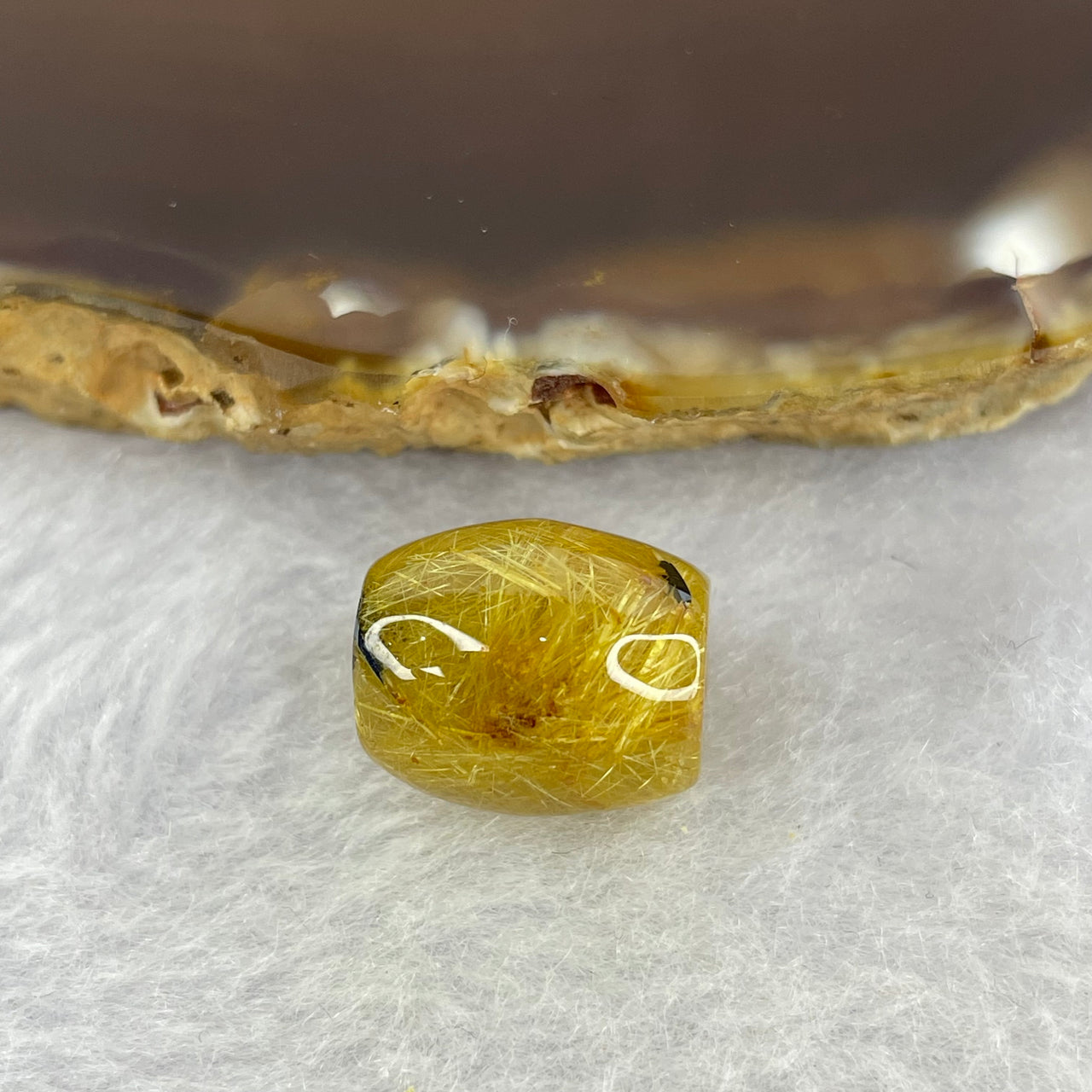 Good Grade Natural Golden Rutilated Quartz Crystal Lulu Tong Barrel 天然金顺发晶水晶露露通桶 
2.94g 13.1 by 11.6g - Huangs Jadeite and Jewelry Pte Ltd