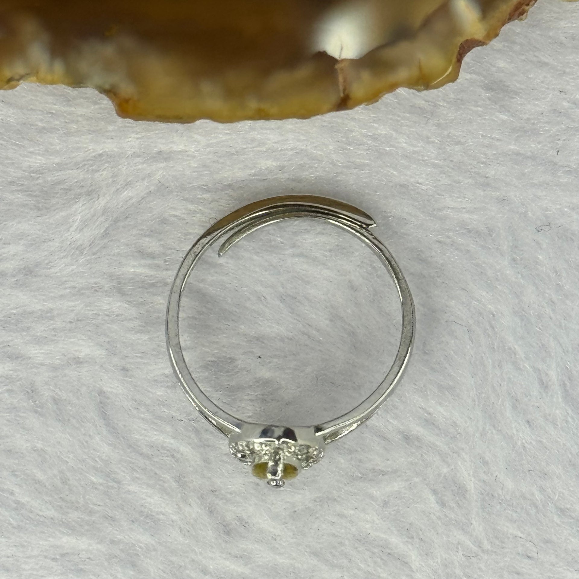 Natural Citrine with Crystals in 925 Sliver Ring (Adjustable Size) 1.41g 7.2 by 3.6 by 1.5mm - Huangs Jadeite and Jewelry Pte Ltd