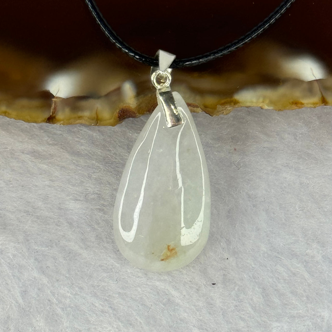 Type A Light Lavender Yellow Teardrop Pendant with S925 Clasp 4.68g 24.1 by 13.0 by 6.7mm