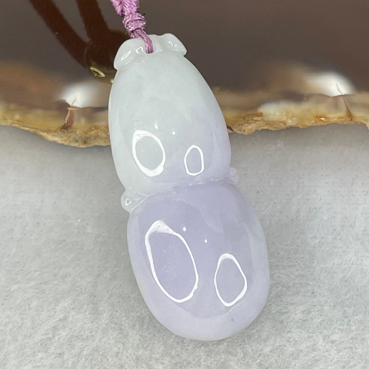 Type A Light Lavender with Faint Green Jadeite Hulu Pendant Necklace 12.38g 38.7 by 16.6 by 10.7mm