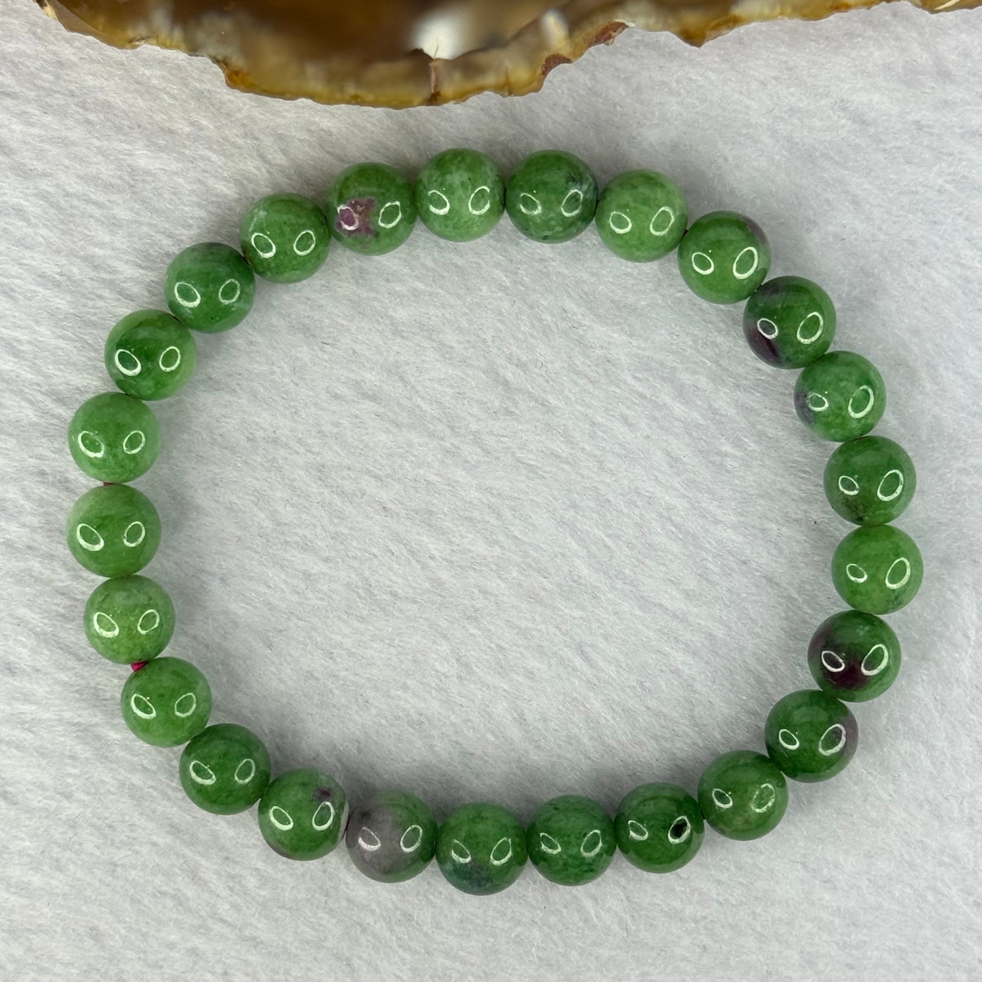 Natural Emerald And Ruby Zoisite Beads Bracelet 18.20g 15.5cm 7.7mm 25 Beads - Huangs Jadeite and Jewelry Pte Ltd