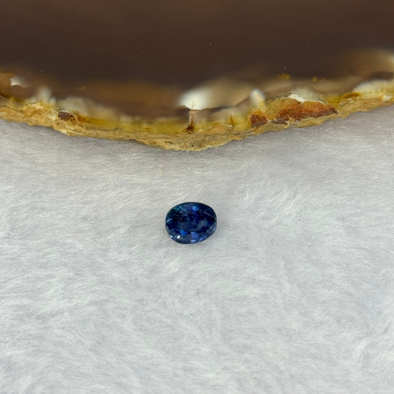 Natural Faceted Blue Sapphire 2.00ct 7.3 by 6.2 by 4.4mm - Huangs Jadeite and Jewelry Pte Ltd