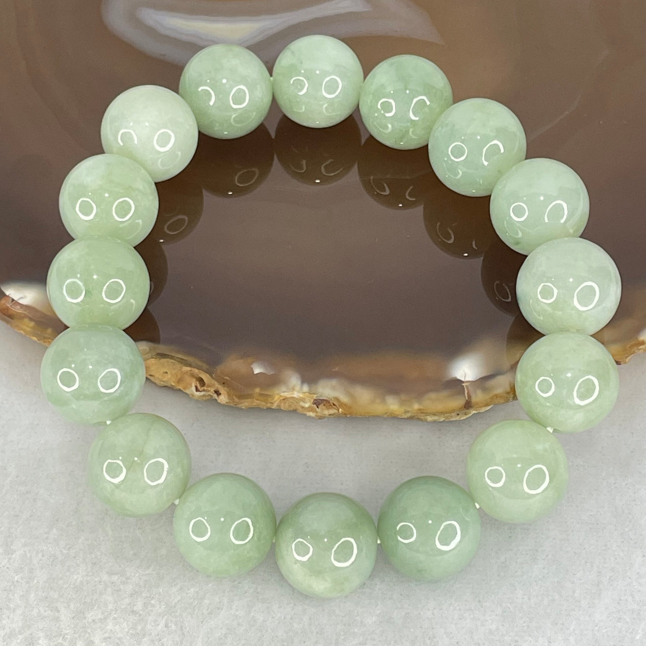 Type A Green Jadeite Beads Bracelet 58.01g 17.5cm 13.0mm 16 Beads