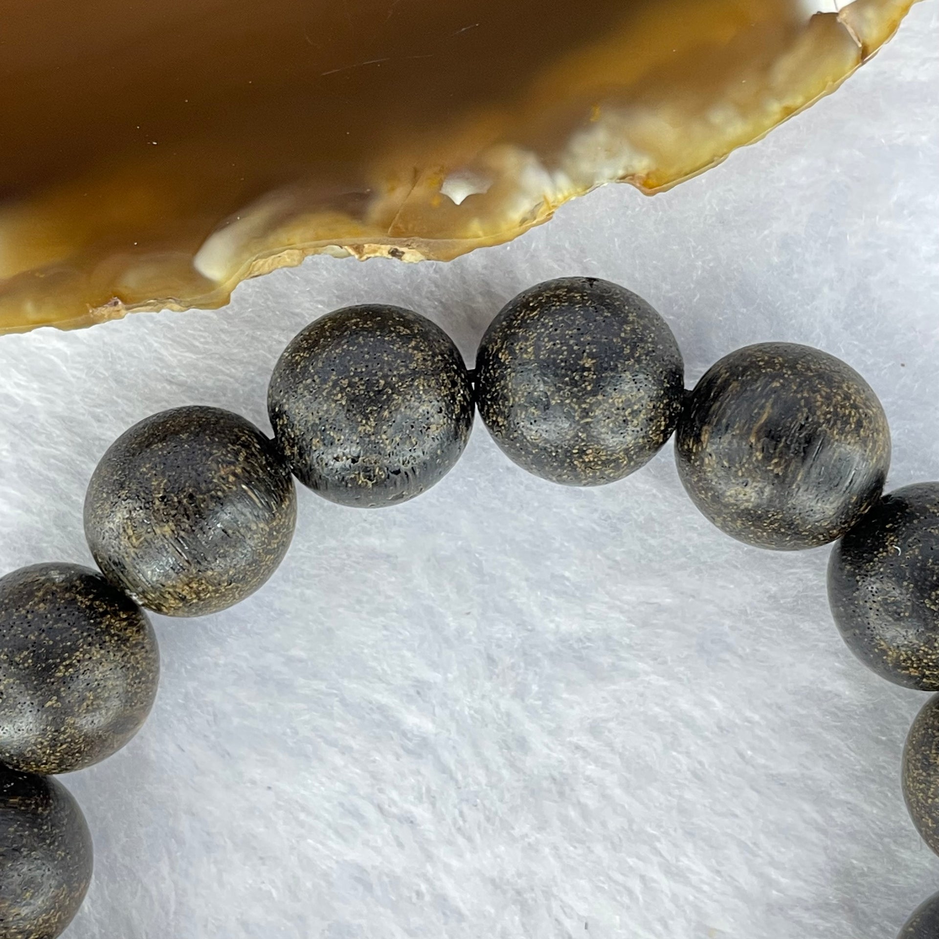 Natural Old Wild Indonesia Agarwood Beads Bracelet (Sinking Type) 天然老野生印尼沉香珠手链22.93g 13.7 mm 15 Beads - Huangs Jadeite and Jewelry Pte Ltd