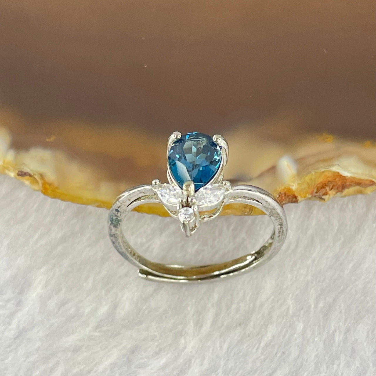 Blue Cubic Zirconia with Crystals in S925 Sliver Ring (Adjustable Size) 1.73g 8.2 by 6.0 by 4.0mm