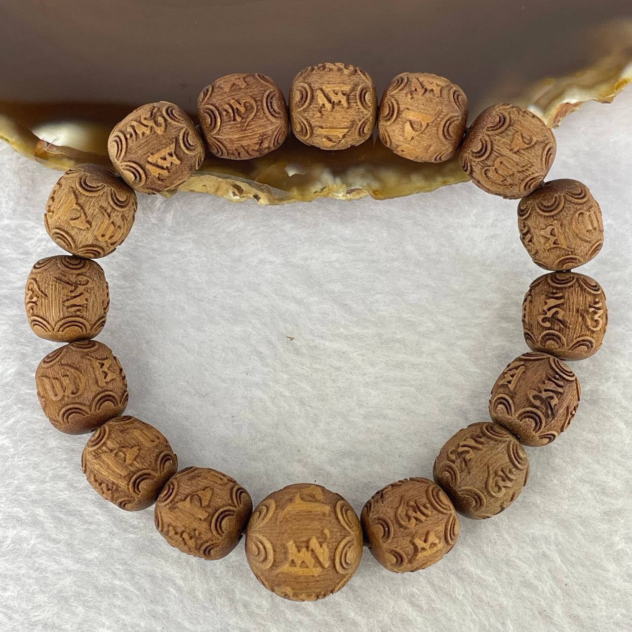 Natural Wild Australian Sandalwood 檀香 Om Mani Padme Hum Beads Bracelet 16.03g 11.5mm 15 Beads / 15.0mm 1 Beads - Huangs Jadeite and Jewelry Pte Ltd