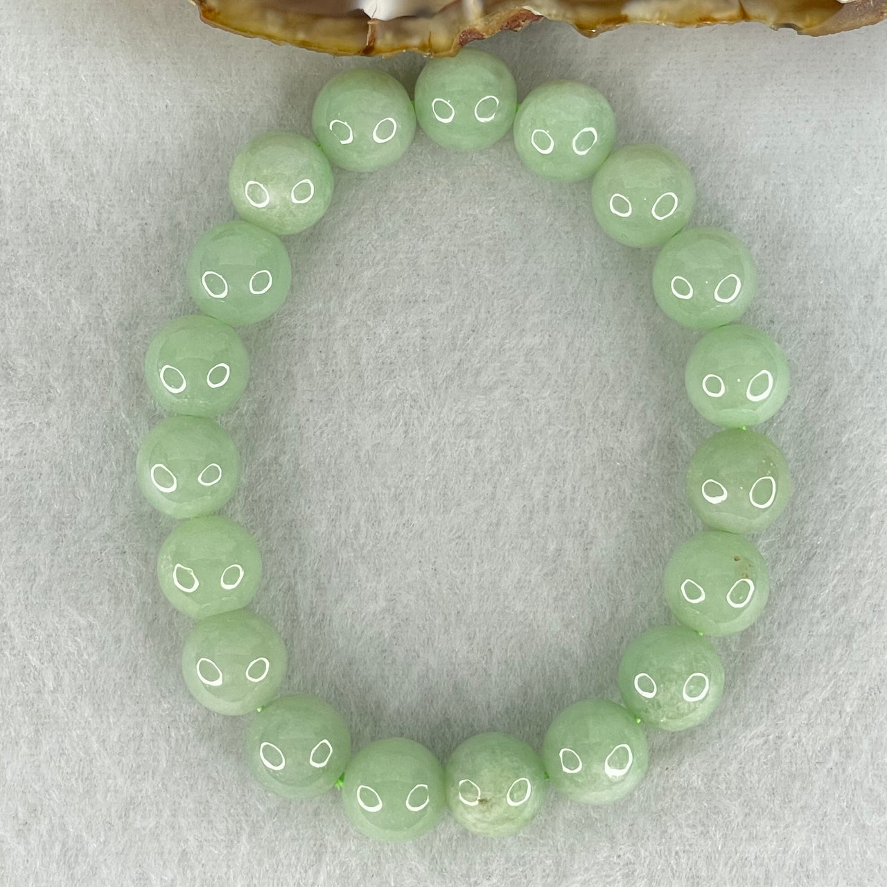 Type A Apple Green Jadeite Beads Bracelet 33.66g 16cm 10.1mm 19 Beads