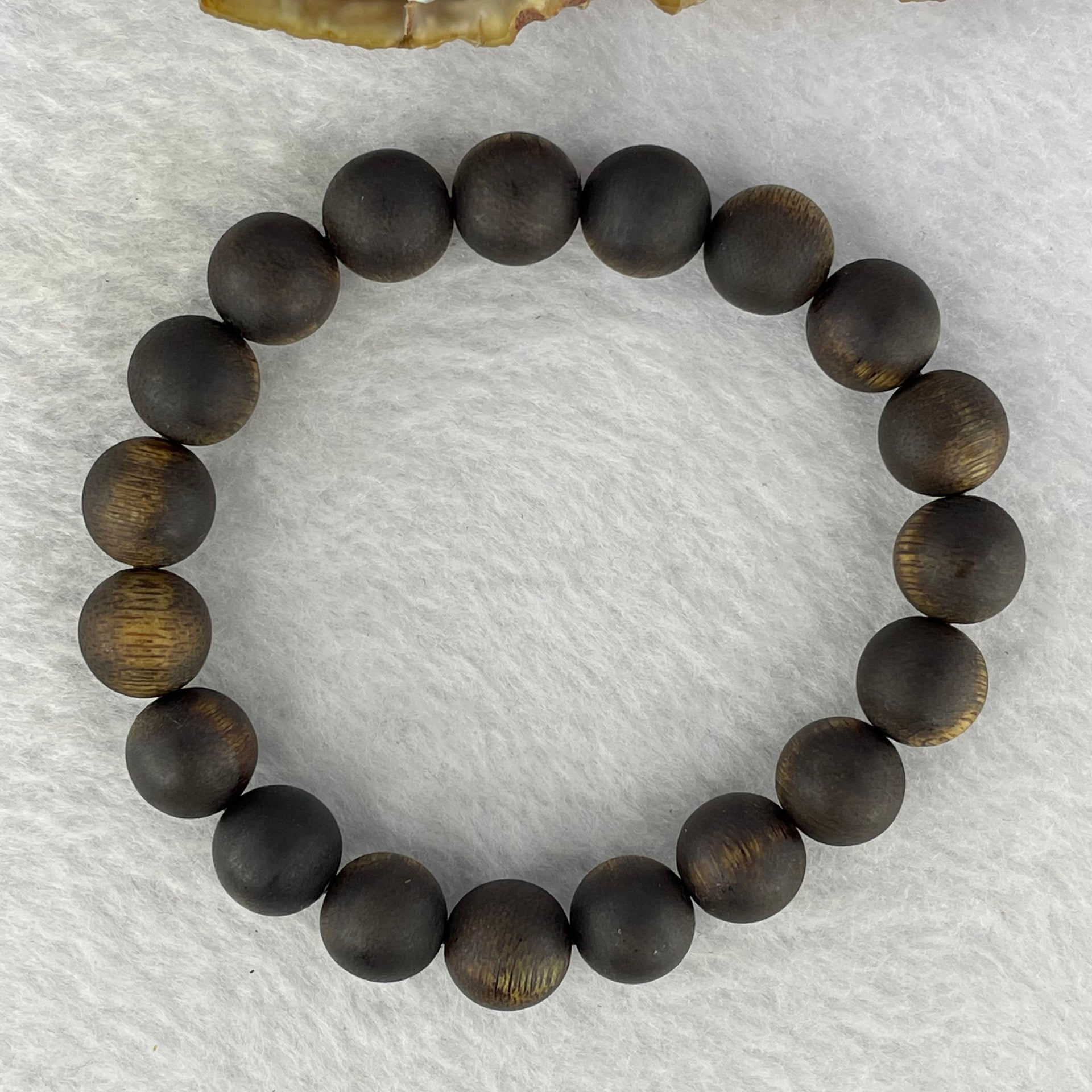 Natural Hainan Wild Old Agarwood Bracelet (Floating) 天然海南野生老树沉香手链 9.64g 17.5cm 10.9mm 19 Beads - Huangs Jadeite and Jewelry Pte Ltd