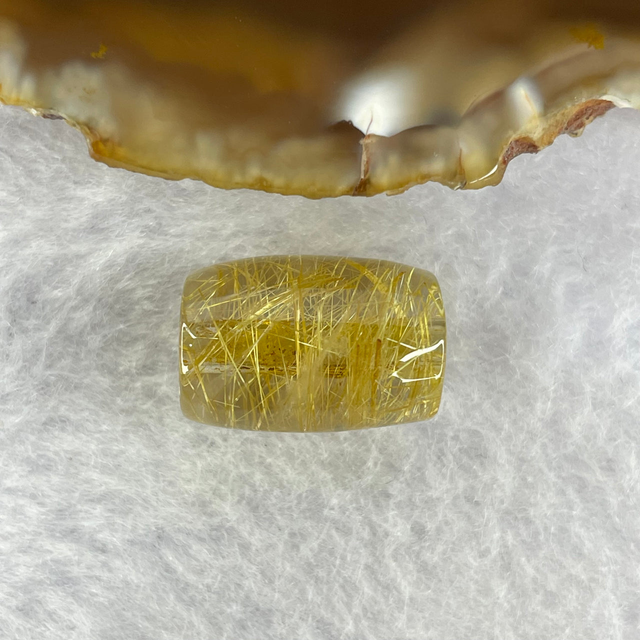 Good Grade Natural Golden Rutilated Quartz Crystal Lulu Tong Barrel 天然金顺发晶水晶露露通桶 
3.72g 16.3 by 11.4mm - Huangs Jadeite and Jewelry Pte Ltd