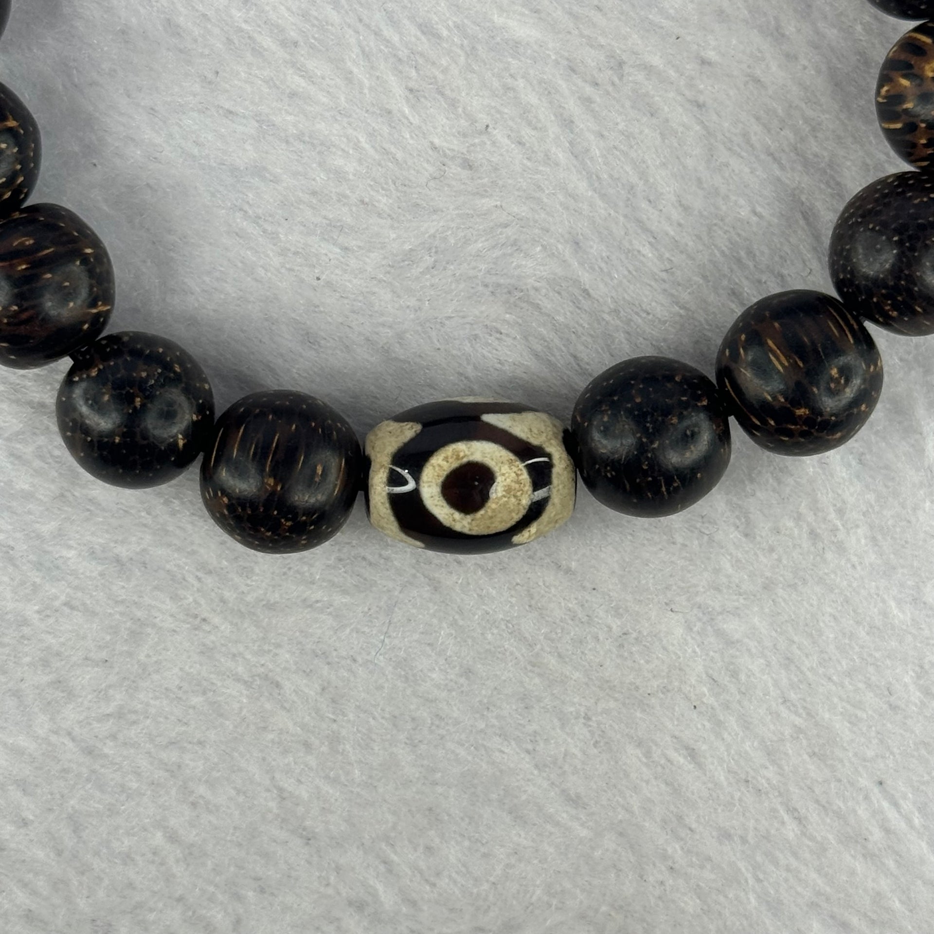 Natural Agarwood With 3 Eyes Dzi Bead Tian Zhu Beads Bracelet 天然沉香带三眼天珠手链 17.61g 16.5cm Dzi 14.1 by 10.6 and 13.9mm 1 Bead and 10.9mm 16 Beads - Huangs Jadeite and Jewelry Pte Ltd