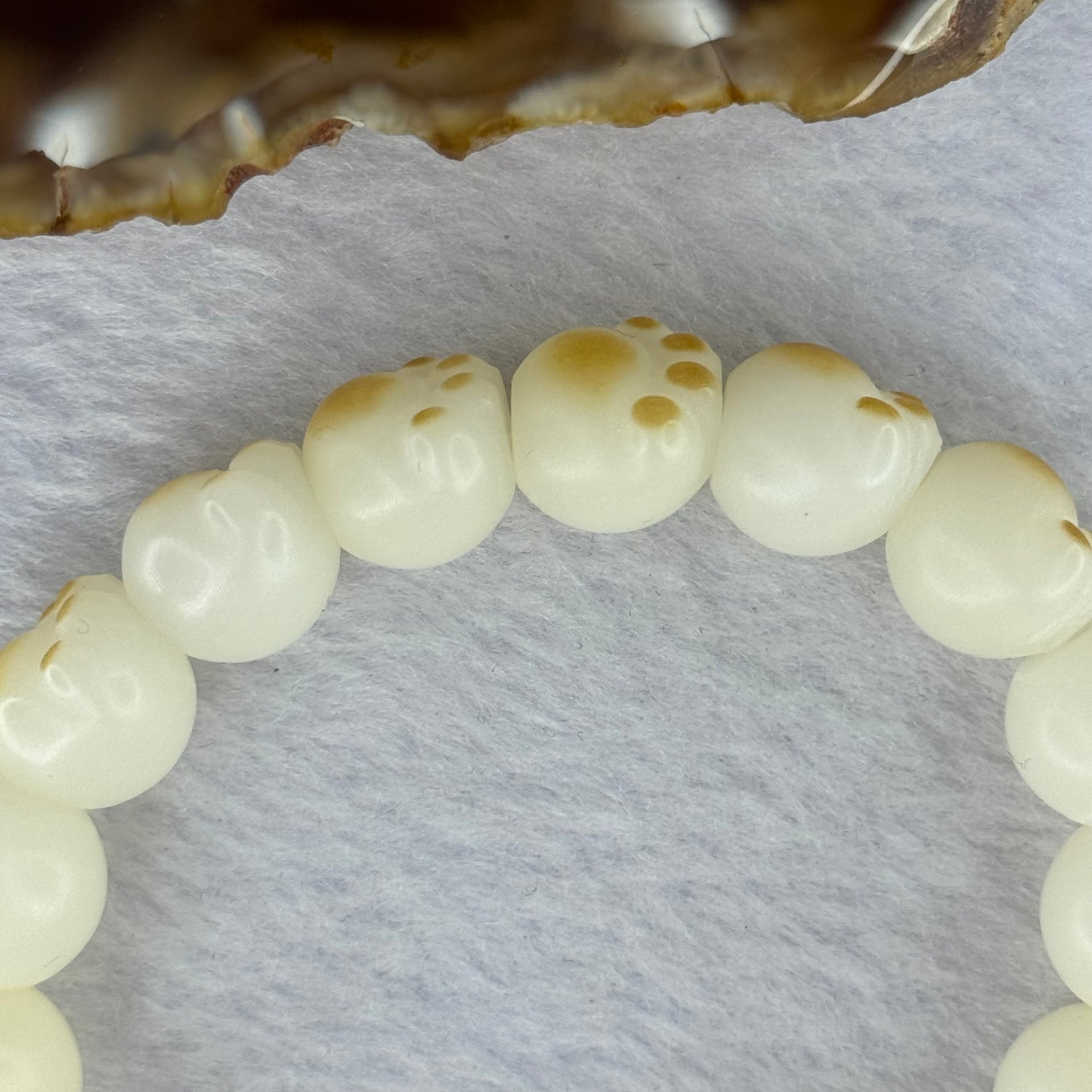 Natural White Color Bodhi Beads in Paw Bracelet 20.05g 16cm 12.2mm 17 Beads - Huangs Jadeite and Jewelry Pte Ltd