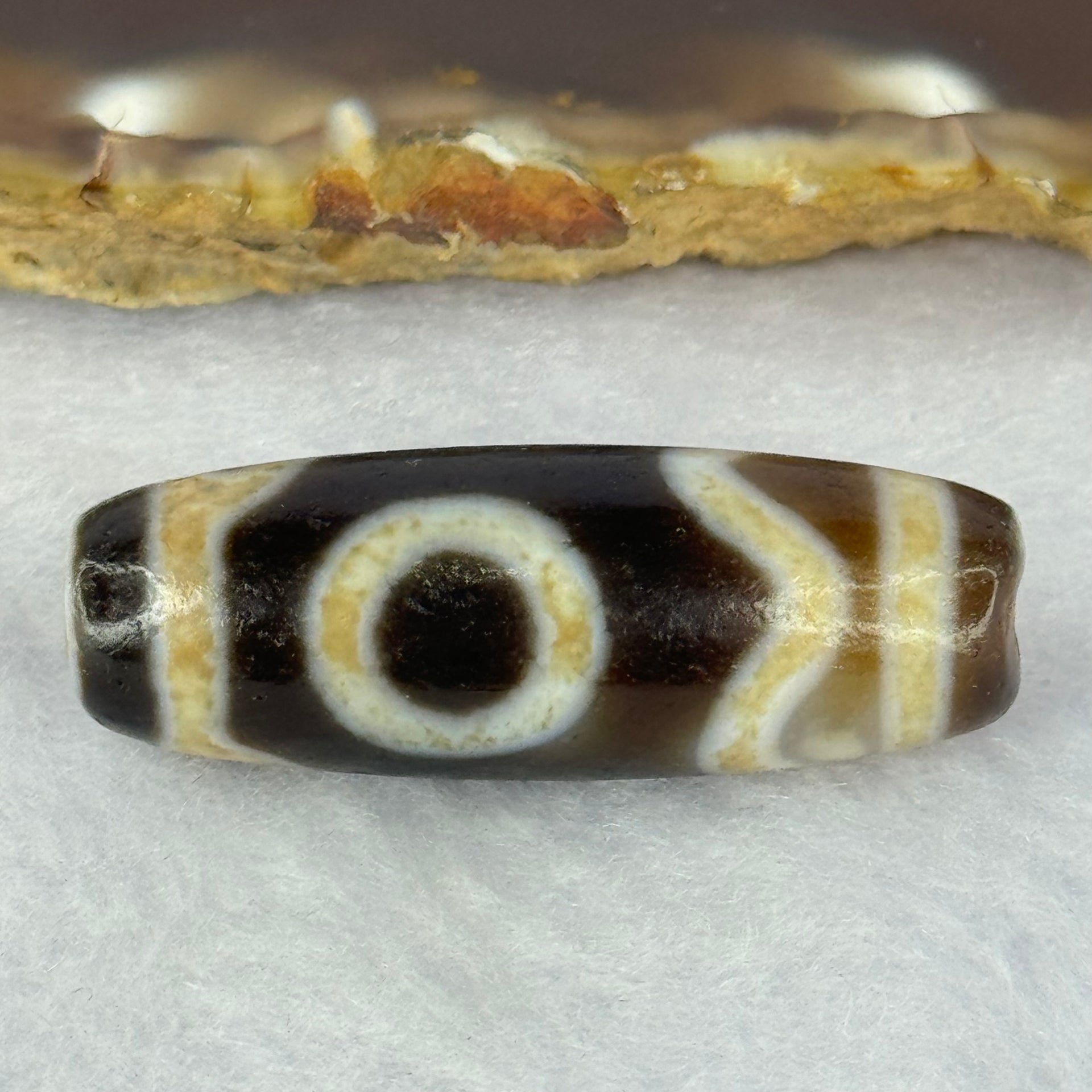 Natural Powerful Tibetan Old Oily Agate Sky Door Serenity 1 Eye Dzi Bead Heavenly Master (Tian Zhu) 一眼天诛 10.03g 37.2 by 13.1mm - Huangs Jadeite and Jewelry Pte Ltd