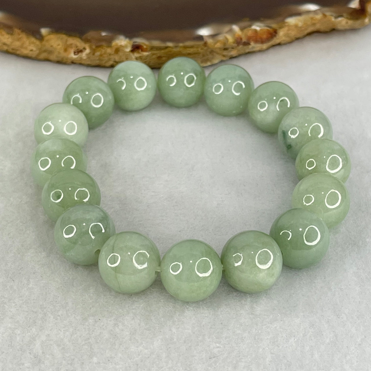 Type A Green Jadeite Beads Bracelet 58.01g 17.5cm 13.0mm 16 Beads