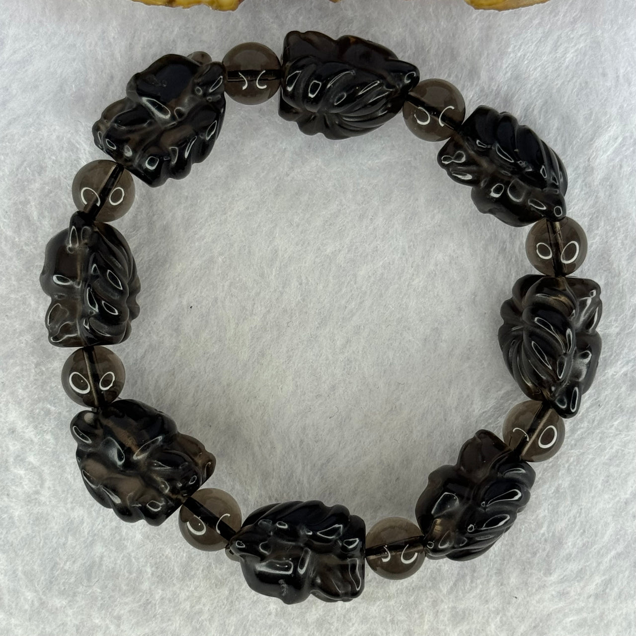 Obsidian 9 Tail Fox 19.2 by 18.3 by 12.7mm 8pcs and 8 Beads 8.3mm Bracelet 40.64g 16.5 cm