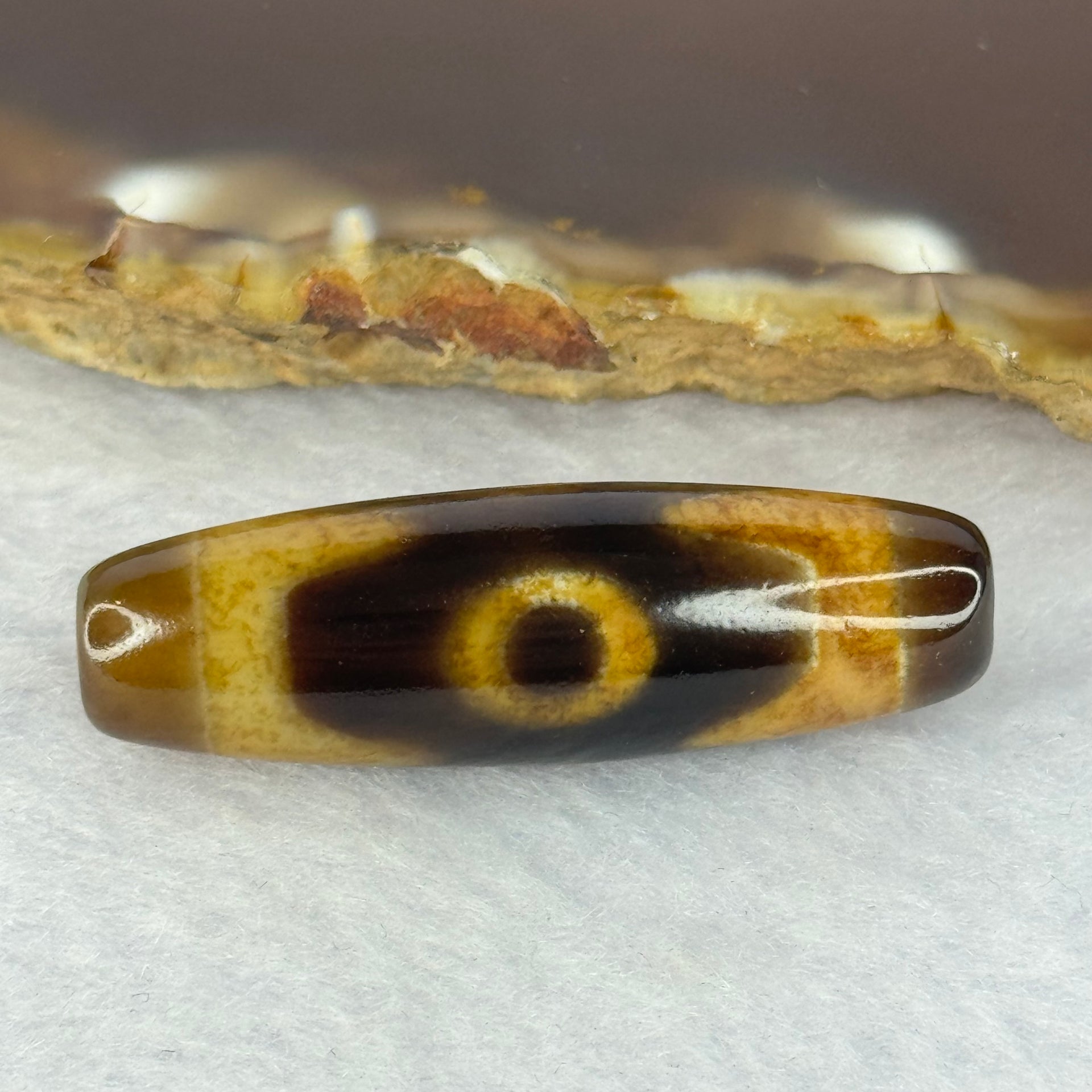 Natural Powerful Tibetan Old Oily Agate 3 Eyes Dzi Bead Heavenly Master (Tian Zhu) 三眼天诛 7.53g 37.9 by 11.6mm - Huangs Jadeite and Jewelry Pte Ltd