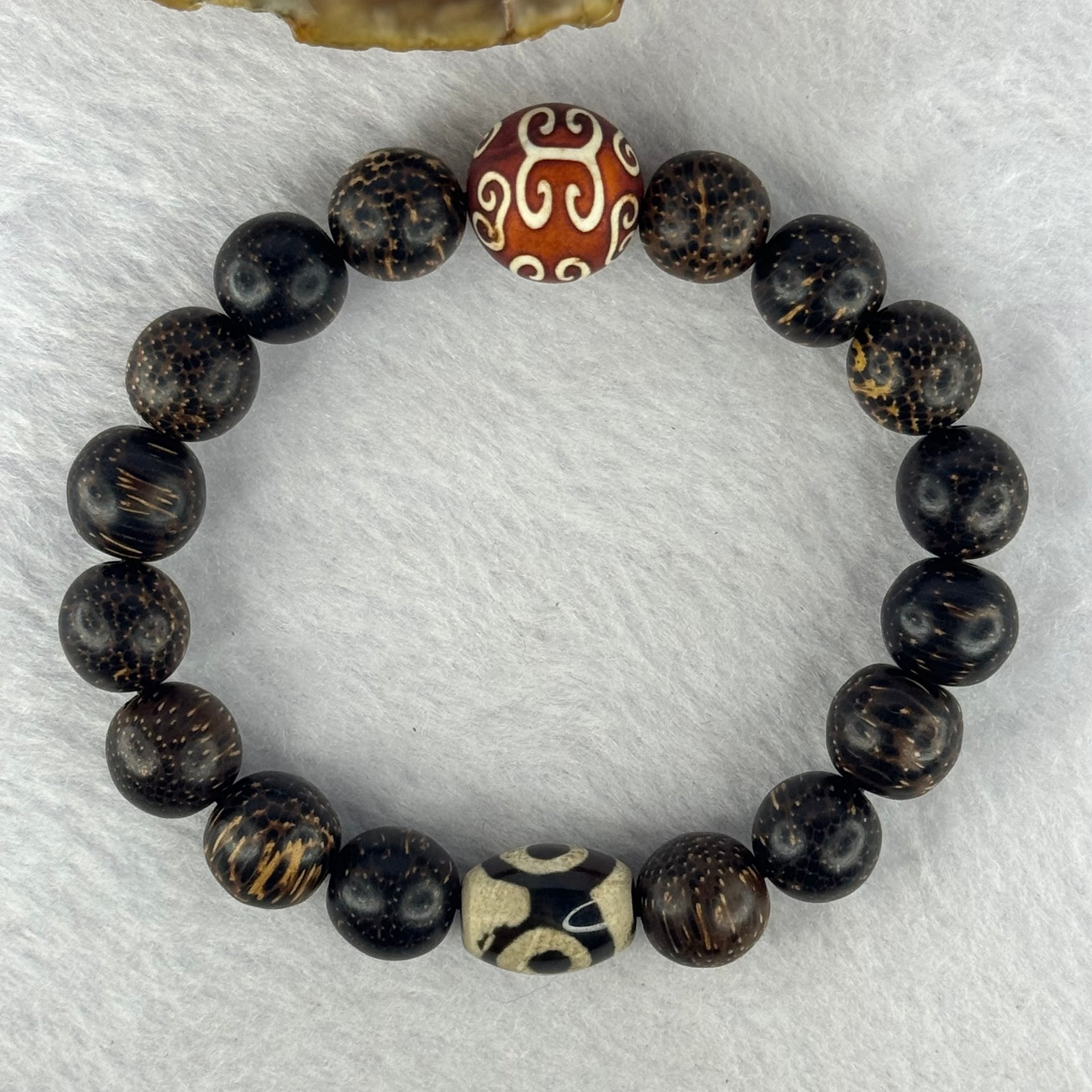 Natural Agarwood With 3 Eyes Dzi Bead Tian Zhu Beads Bracelet 天然沉香带三眼天珠手链 17.61g 16.5cm Dzi 14.1 by 10.6 and 13.9mm 1 Bead and 10.9mm 16 Beads - Huangs Jadeite and Jewelry Pte Ltd