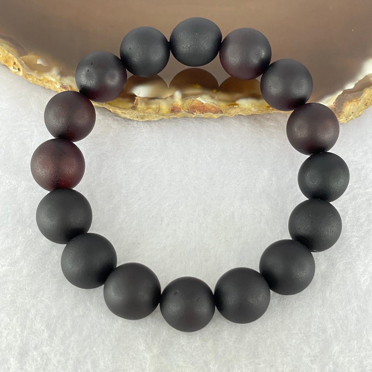 Natural Dark Matt Black Blood Red Amber Beads Bracelet 天然大黑天翁琥珀手链 15.90g 16.5cm 12.2mm 16 Beads