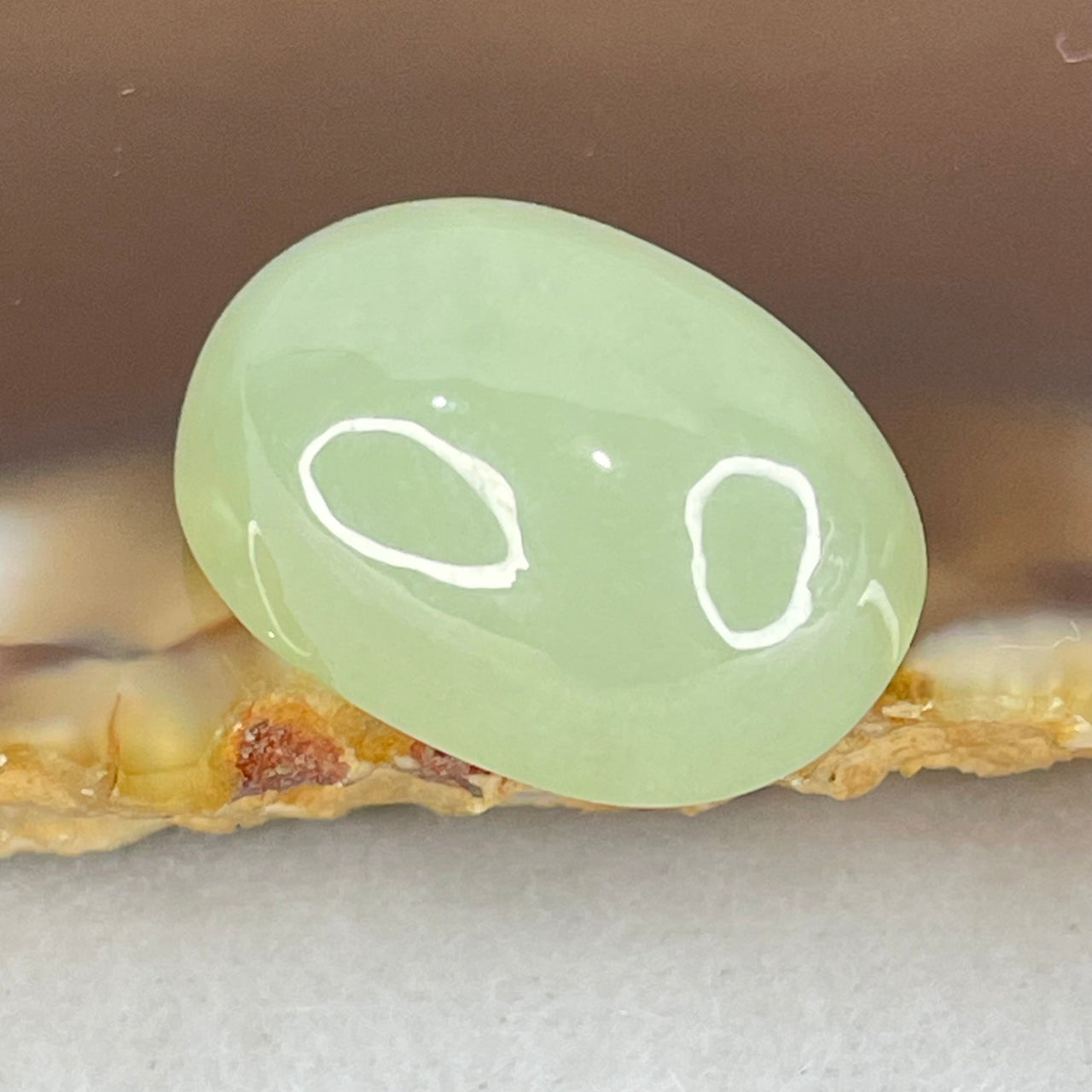 Type A Jelly Light Green Jadeite Oval Cabouchon Stone For Setting 3.90g 18.0 by 13.2 by 9.1mm