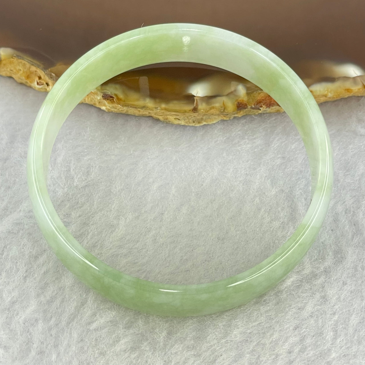 Type A Light Green and Faint Lavender Jadeite Bangle Internal Diameter 52.7mm 23.41g 13.0 by 3.6mm (Close to Perfect)