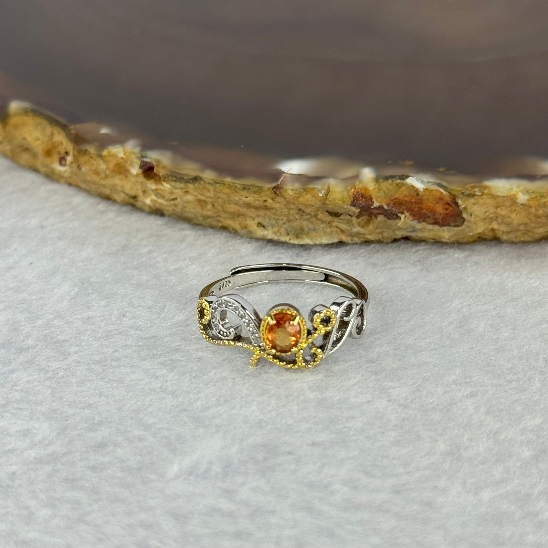 Natural Citrine in 925 Sliver Ring (Adjustable Size) 925银天然黄水晶戒指 2.03g 4.5 by 3.8 by 2.7mm - Huangs Jadeite and Jewelry Pte Ltd