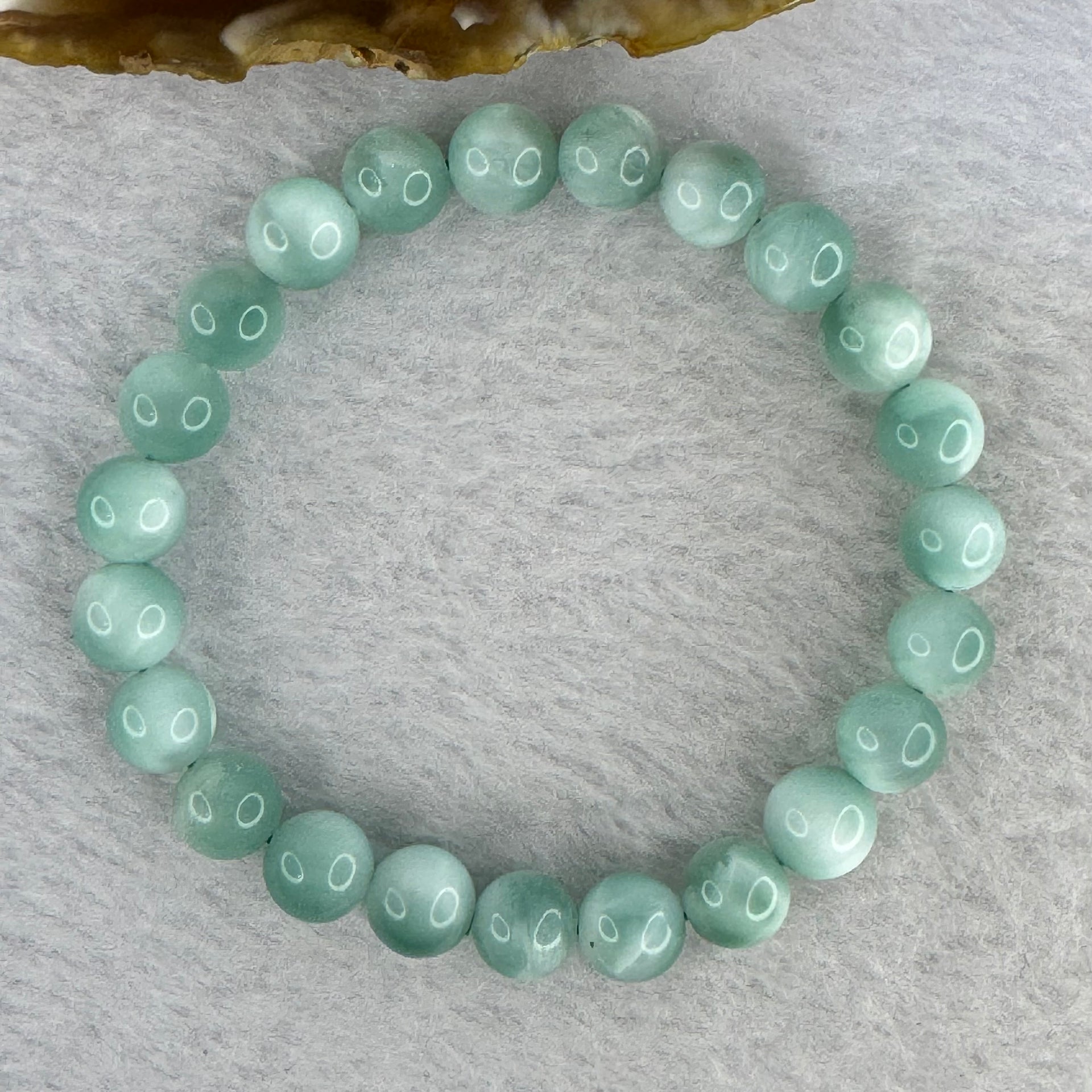 Green crystal green stone bracelet, sea grain stone for Fortune, Job Promotion
 绿色水晶绿纹石手链海纹石绿绒晶串圆珠手串补木招财职务升迁升职 16.10g 8.4 mm 23 Beads - Huangs Jadeite and Jewelry Pte Ltd