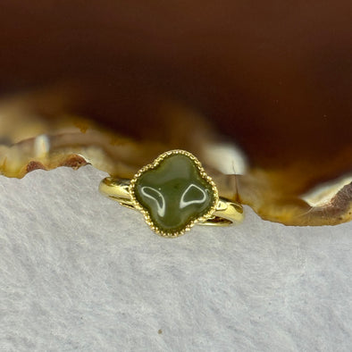 Type A Green Chalcedony Clover in S925 Sliver Ring In Gold Color (Adjustable Size) 2.35g 7.4 by 3.0mm