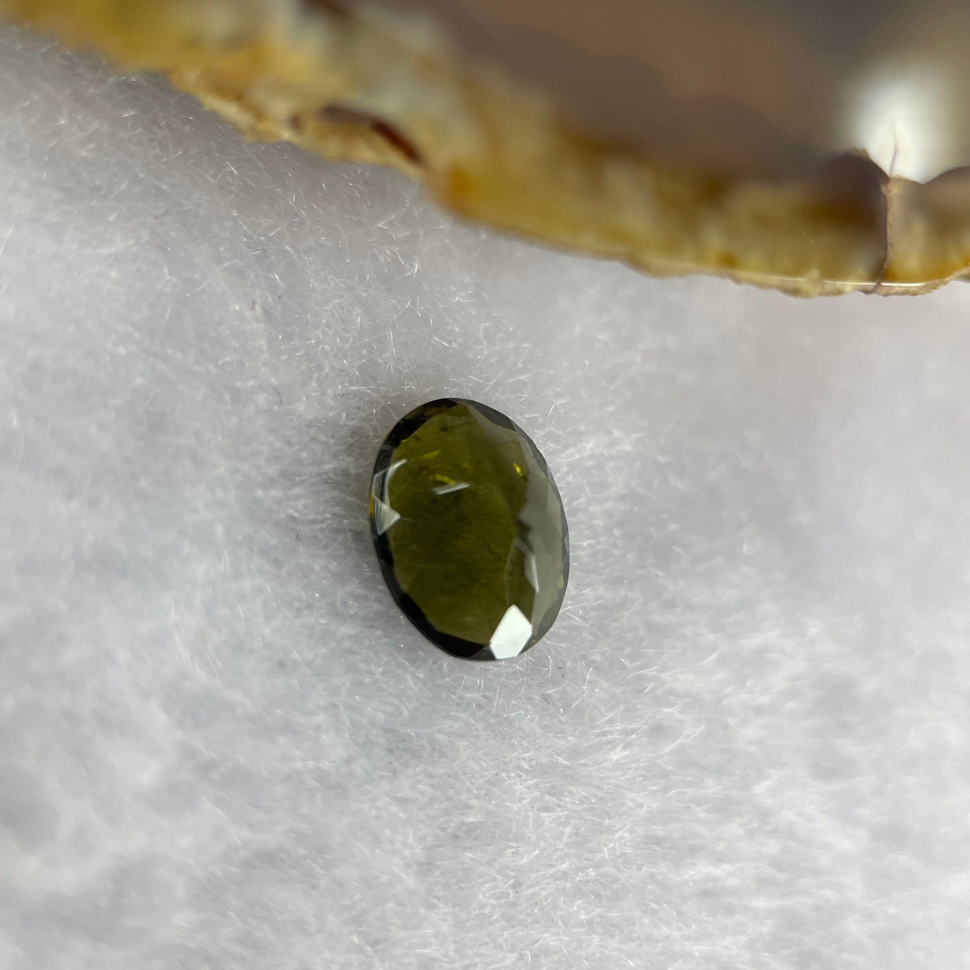 Natural Green Tourmaline 电气石 1.80 ct 8.9 by 7.0 by 4.2mm - Huangs Jadeite and Jewelry Pte Ltd