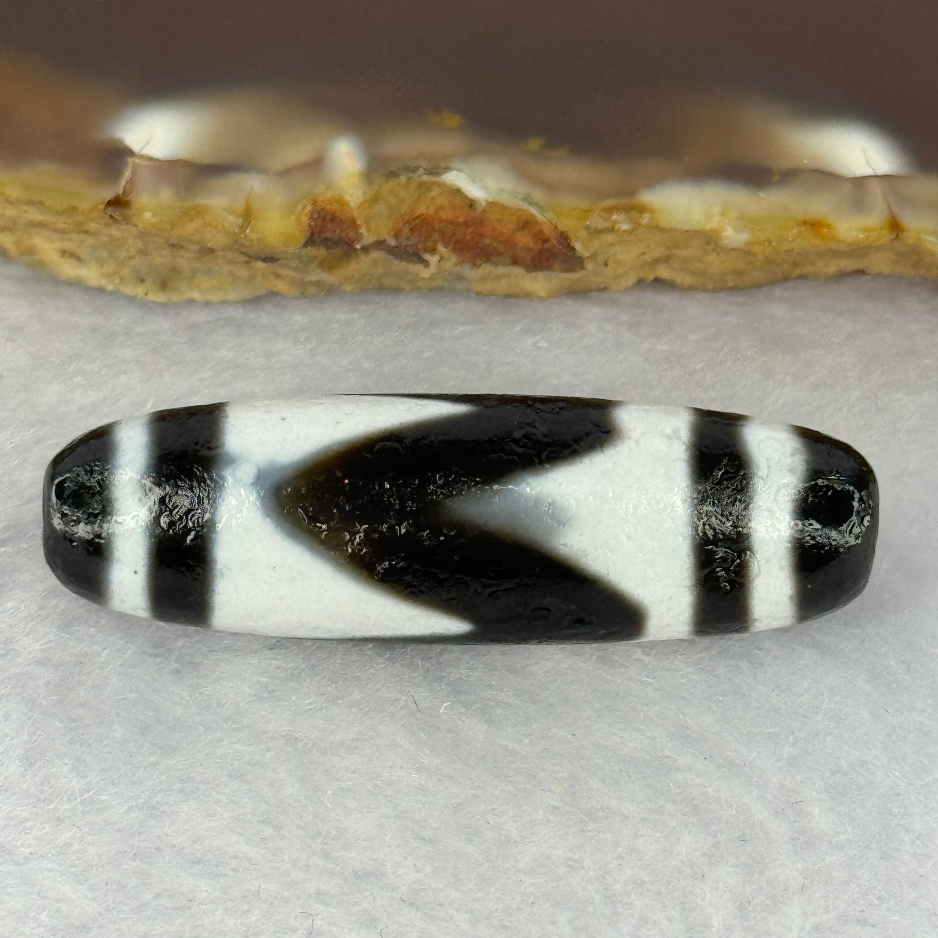 Natural Powerful Tibetan Old Oily Agate Tiger Tooth Daluo Dzi Bead Heavenly Master (Tian Zhu) 虎呀天诛 7.22g 37.7 by 11.6mm - Huangs Jadeite and Jewelry Pte Ltd