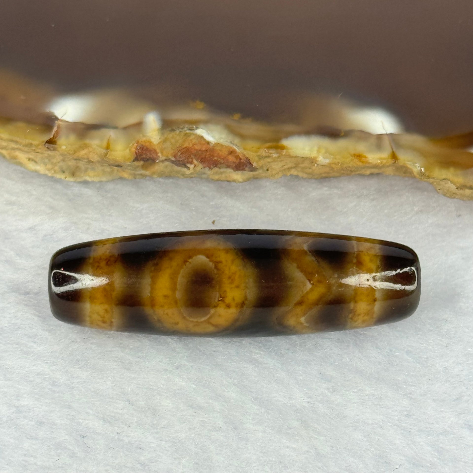 Natural Powerful Tibetan Old Oily Agate Sky Door Serenity 1 Eye Dzi Bead Heavenly Master (Tian Zhu) 一眼天诛 7.36g 38.0 by 11.3mm - Huangs Jadeite and Jewelry Pte Ltd