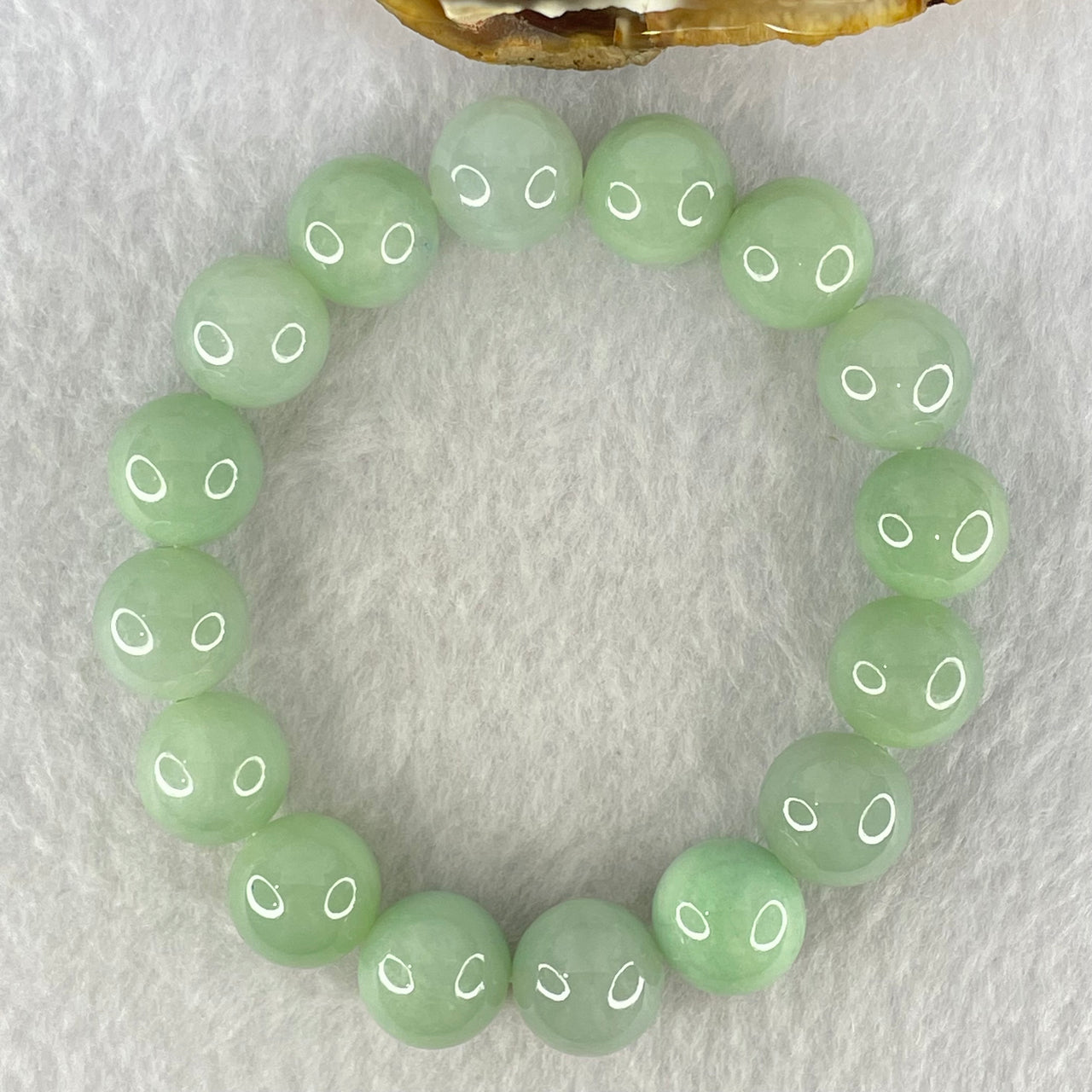 Type A Green Jadeite Beads Bracelet 68.87g 19cm 13.7mm 16 Beads