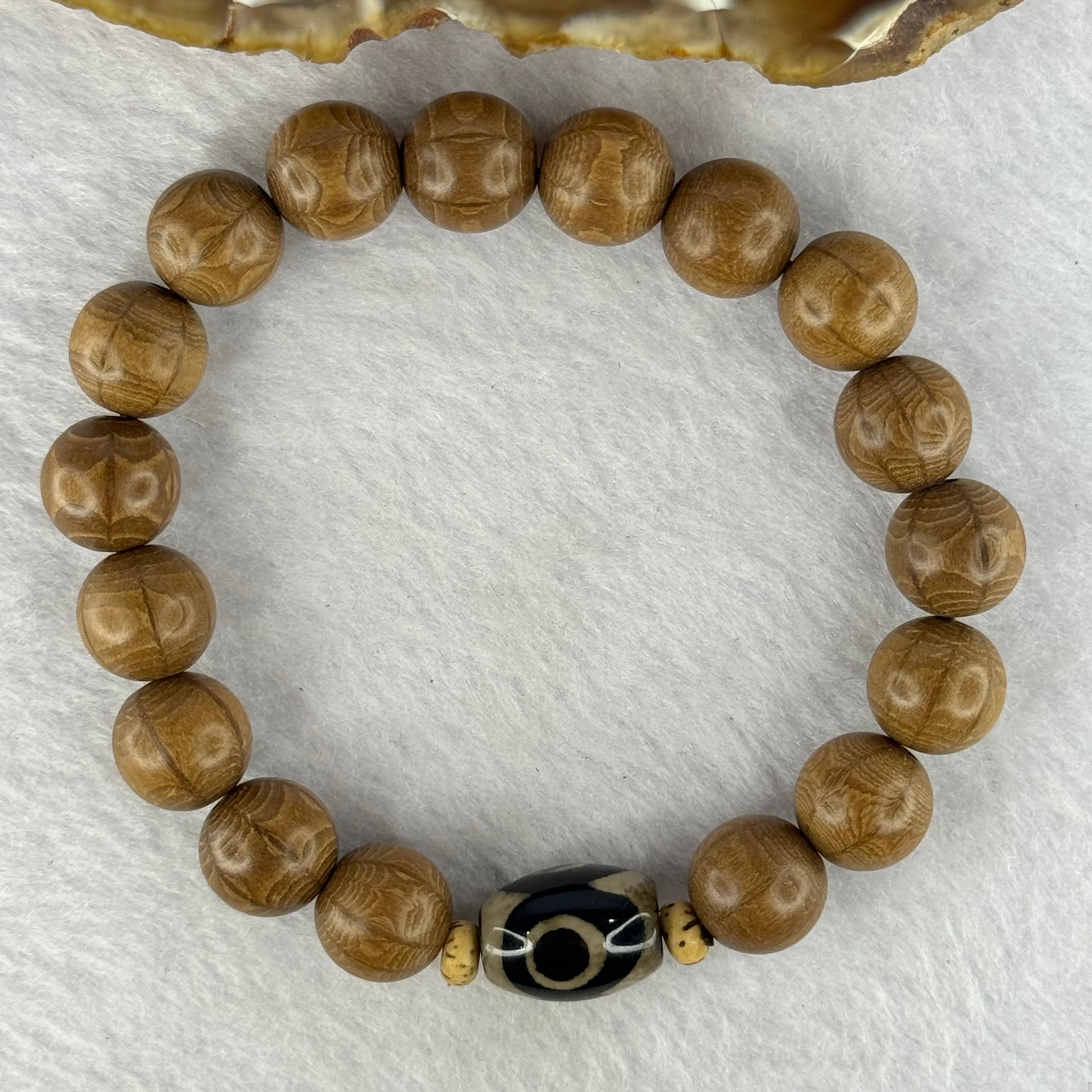 Natural Six Way Wooden Bead With 3 Eyes Dzi Bead Tian Zhu Beads Bracelets 天然六道木带三眼天珠手链 11.34g 16cm 10.5mm 17 Beads/ 13.7 by 10.4mm 1 Bead - Huangs Jadeite and Jewelry Pte Ltd