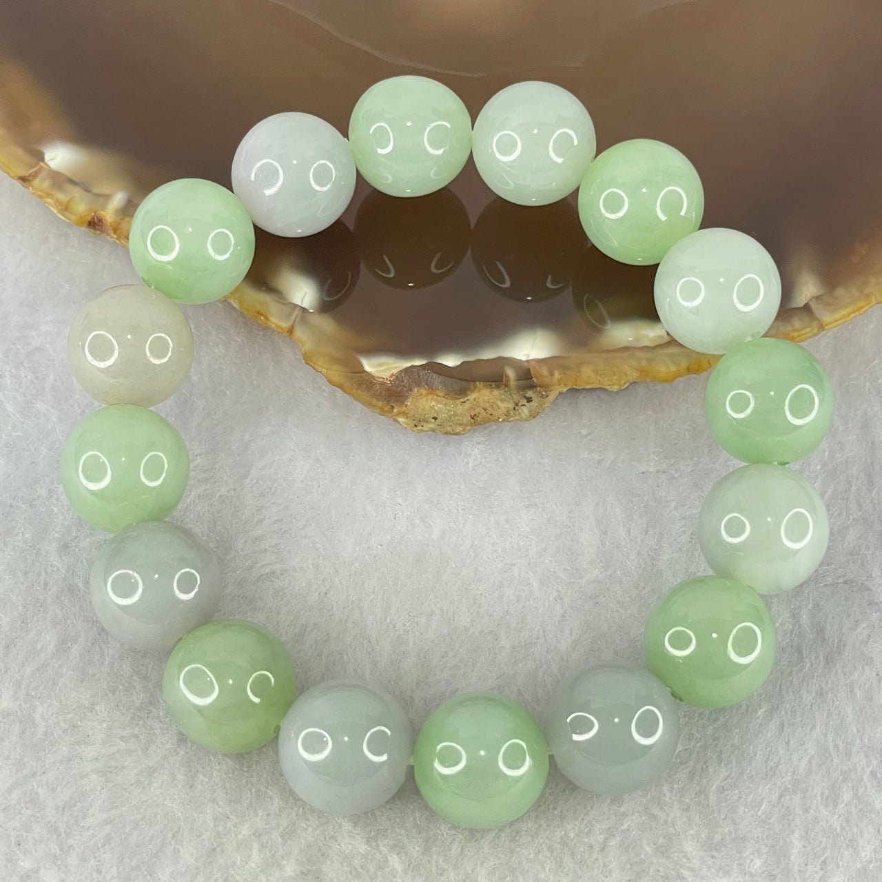 Type A Light Green and Light Lavender Jadeite Beads Bracelet 62.52g 18cm 13.2mm 16 Beads