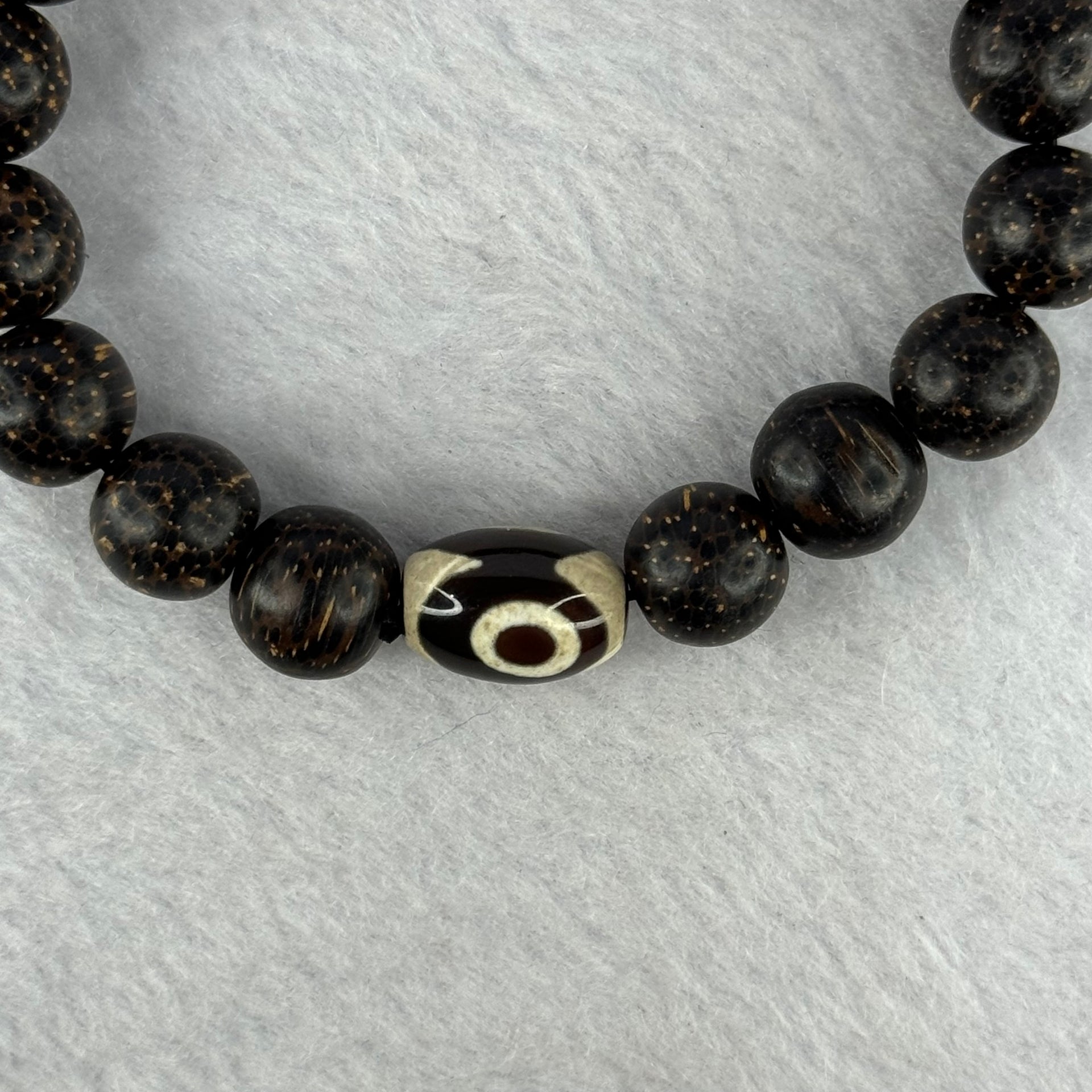 Natural Agarwood With 3 Eyes Dzi Bead Tian Zhu Beads Bracelet 天然沉香带三眼天珠手链 17.70g 16.5cm Dzi 14.4 by 10.1 and 14.0mm 1 Bead and 10.8mm 16 Beads - Huangs Jadeite and Jewelry Pte Ltd