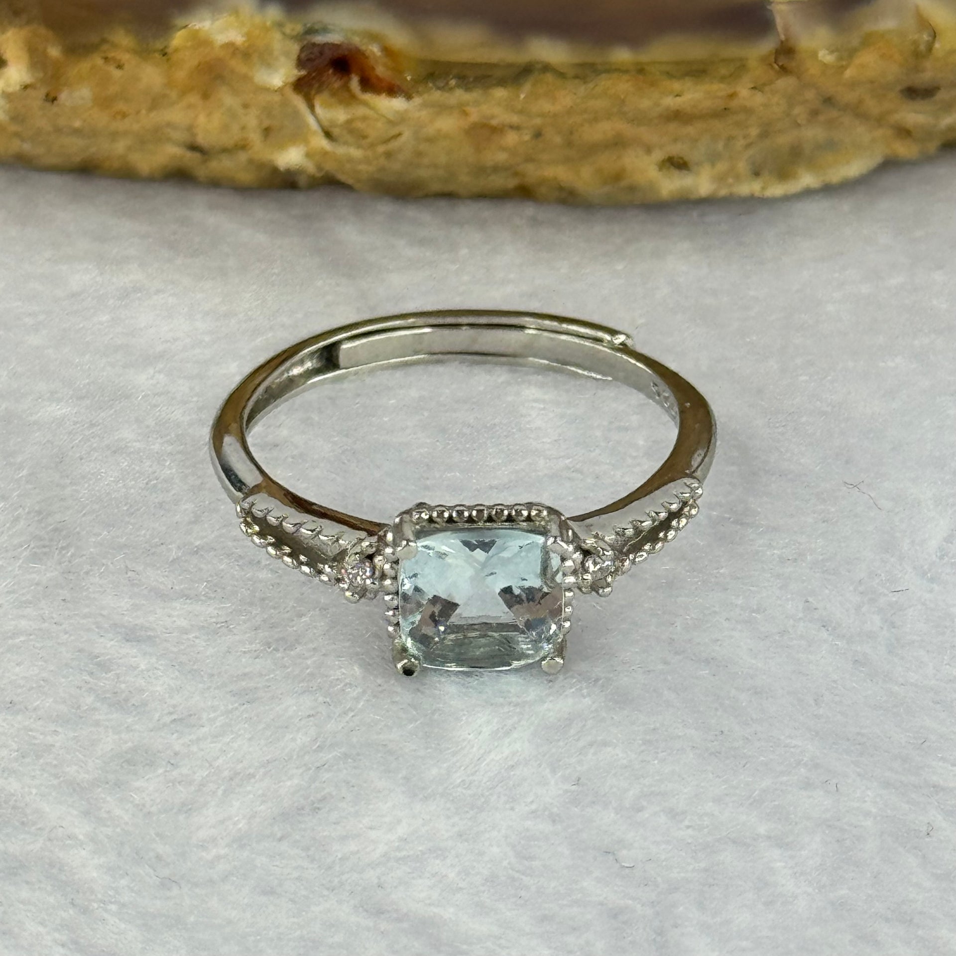 Natural Blue Topaz in 925 Sliver Ring (Adjustable Size) 1.67g 6.5 by 3.5mm - Huangs Jadeite and Jewelry Pte Ltd