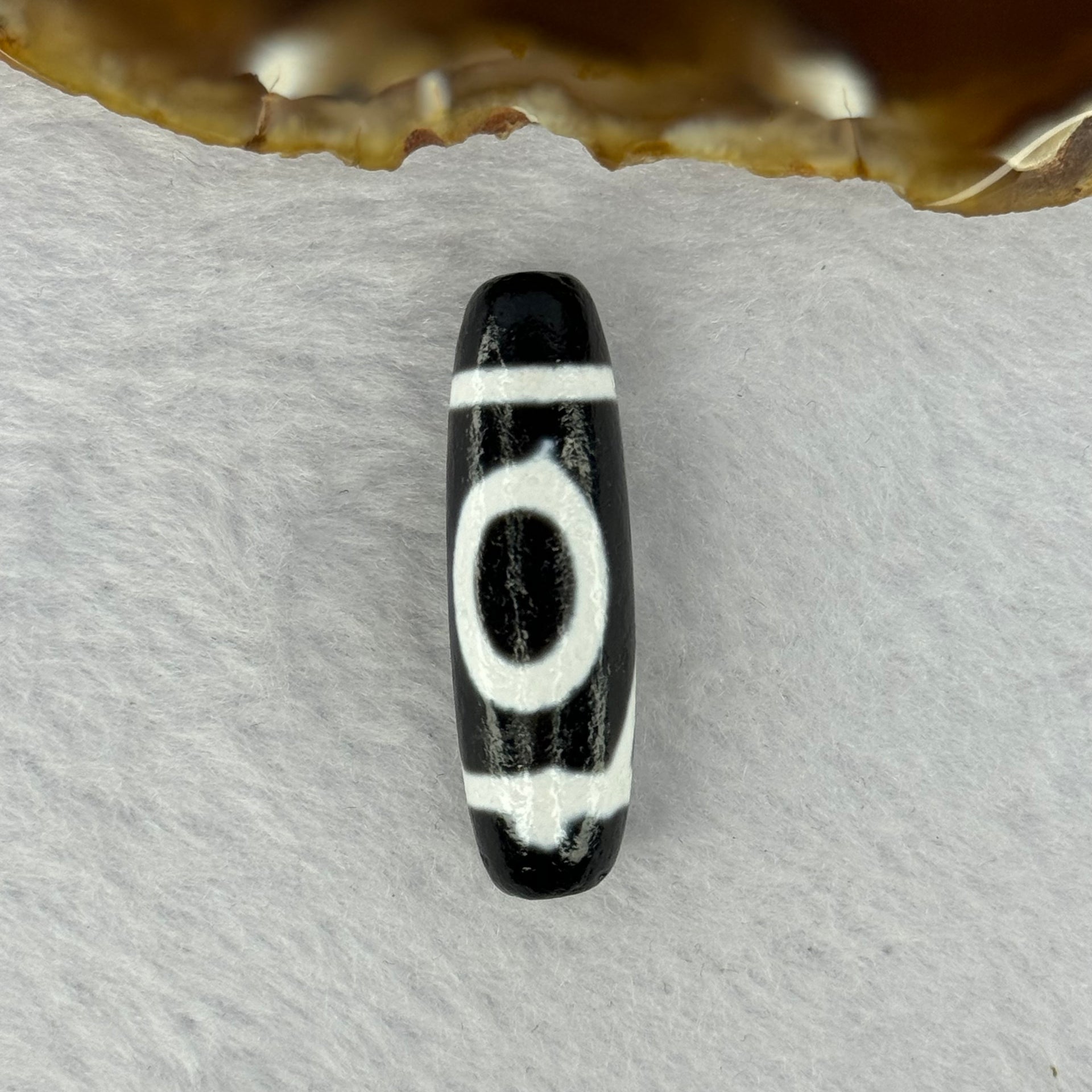 Natural Powerful Tibetan Old Oily Agate 1 Eye With Mountain Support Dzi Bead Heavenly Master (Tian Zhu) 一眼靠天珠 7.95g 38.2 by 11.6mm - Huangs Jadeite and Jewelry Pte Ltd