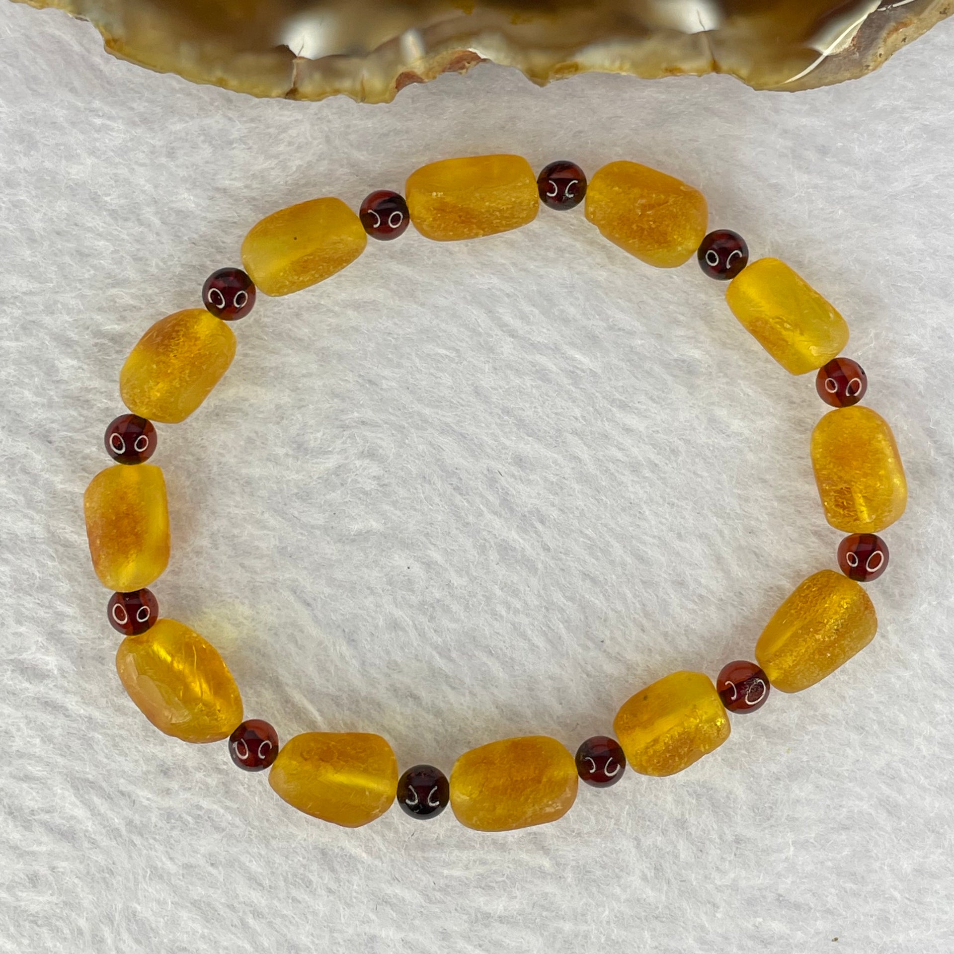 Natural Amber 琥珀 Beads Bracelet  5.25g 7.6 mm 12 Beads - Huangs Jadeite and Jewelry Pte Ltd