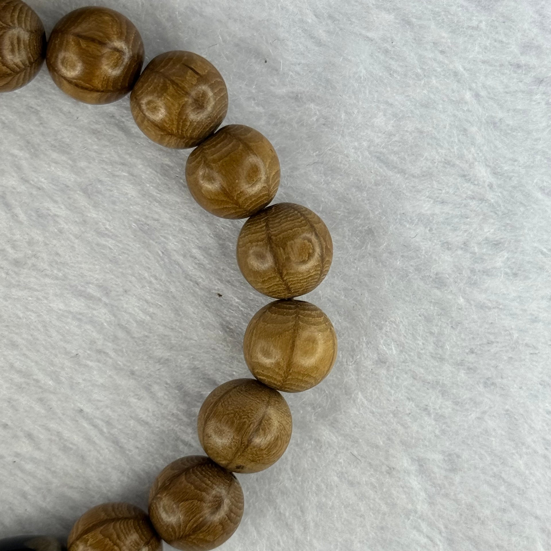 Natural Six Way Wooden Bead With 3 Eyes Dzi Bead Tian Zhu Beads Bracelets 天然六道木带三眼天珠手链 11.42g 16.5cm 10.5mm 18 Beads / 13.6 by 10.2mm 1 Bead - Huangs Jadeite and Jewelry Pte Ltd